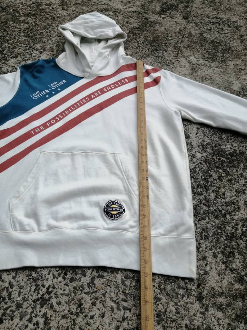 Uniqlo Uniqlo Pharell Williams I Am Other Hoodie Size US M / EU 48-50 / 2 - 3 Thumbnail