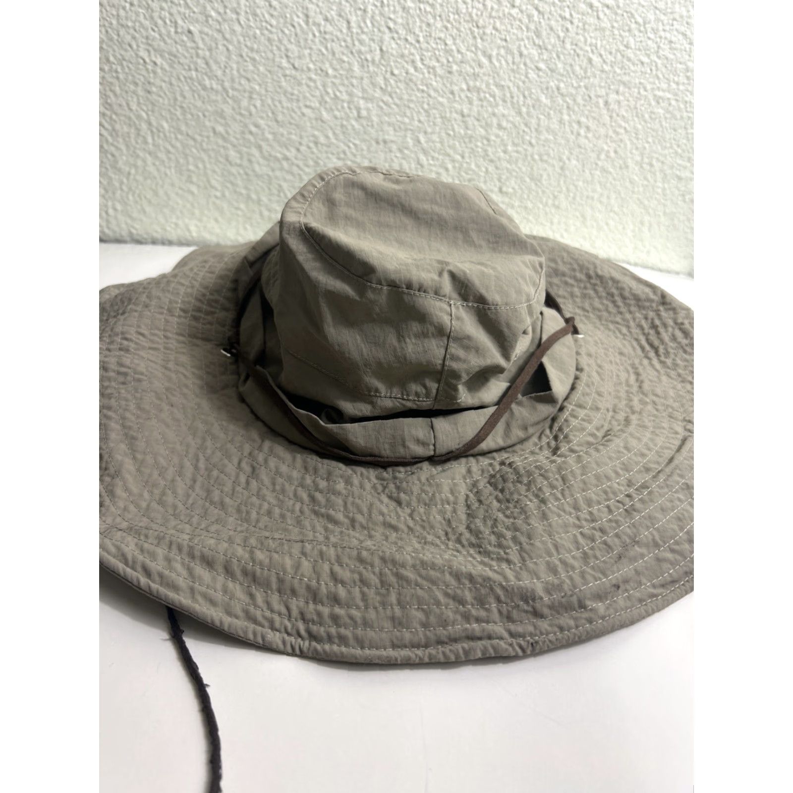 Vintage Sun Chic Sun Hat Chin Strap Womens One Size Beige Sun Hat Womens One Size Chin Strap Sun Chic Beige Hat Women Size ONE SIZE - 7 Thumbnail