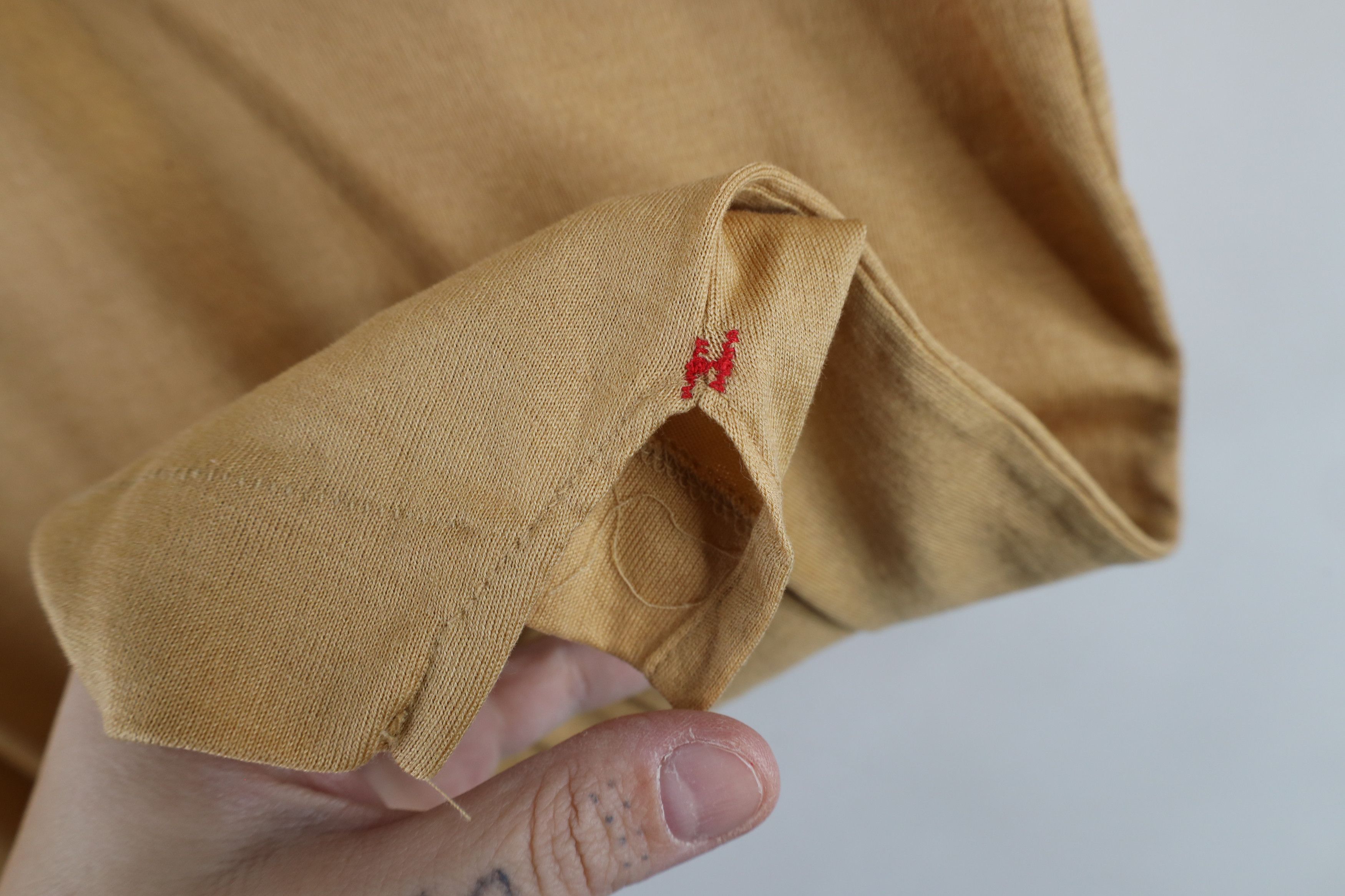 Vintage Vintage 70s Streetwear Knit Collared Pocket Polo Shirt Beige Size US S / EU 44-46 / 1 - 7 Thumbnail