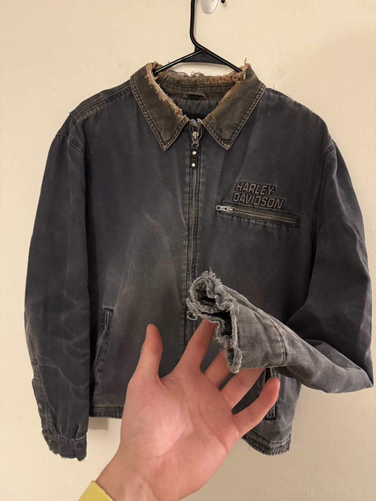 Harley Davidson Vintage 90's Harley Davidson Faded Thrashed Detroit Jacket Size US L / EU 52-54 / 3 - 3 Thumbnail