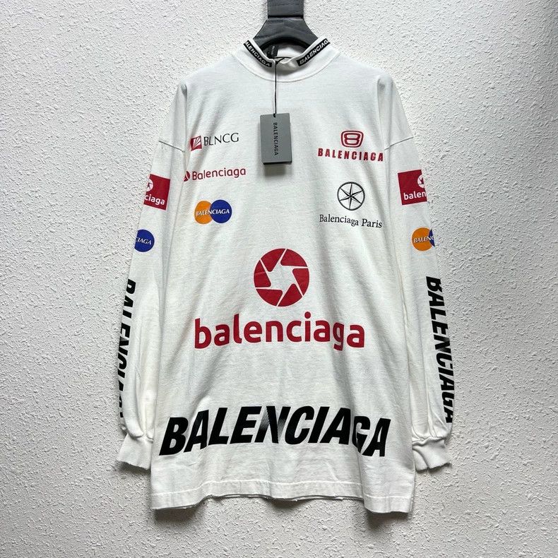 Balenciaga Balenciaga Logo printing of racing letters destroys long-s Size US S / EU 44-46 / 1 - 1 Thumbnail