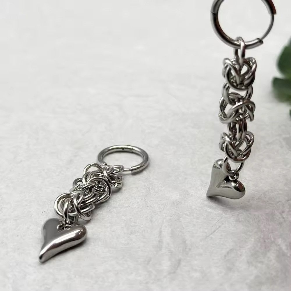 Jewelry × Vintage Chainmail Heart Dangle Earrings Gothic Stacked Size ONE SIZE - 4 Thumbnail