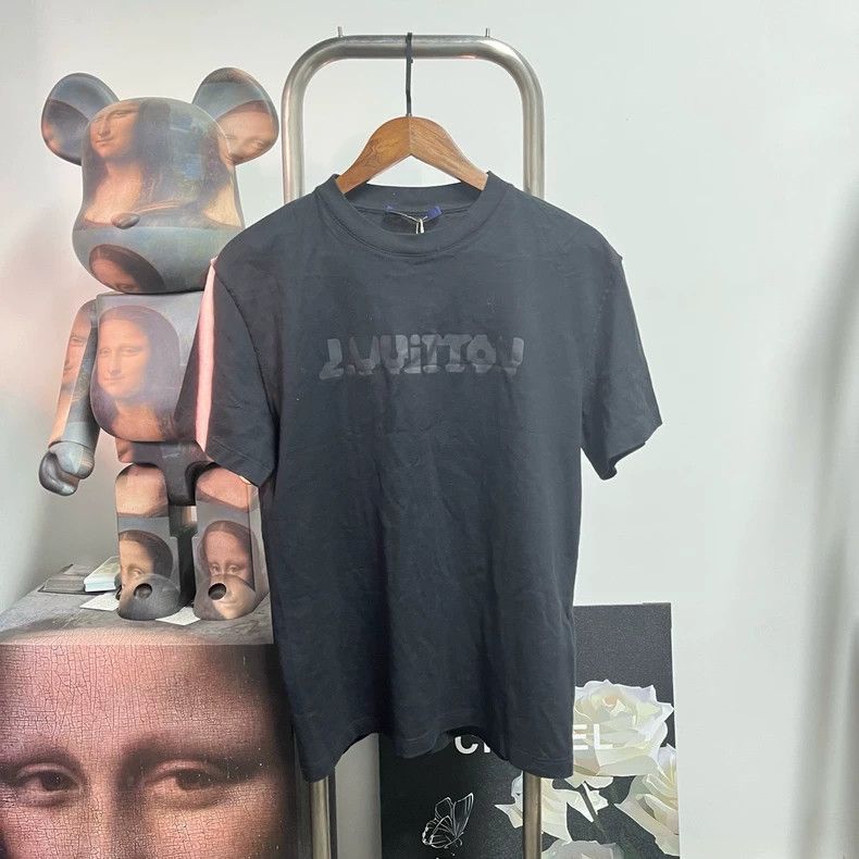 Louis Vuitton Short Sleeve T-Shirt Size S- DMC