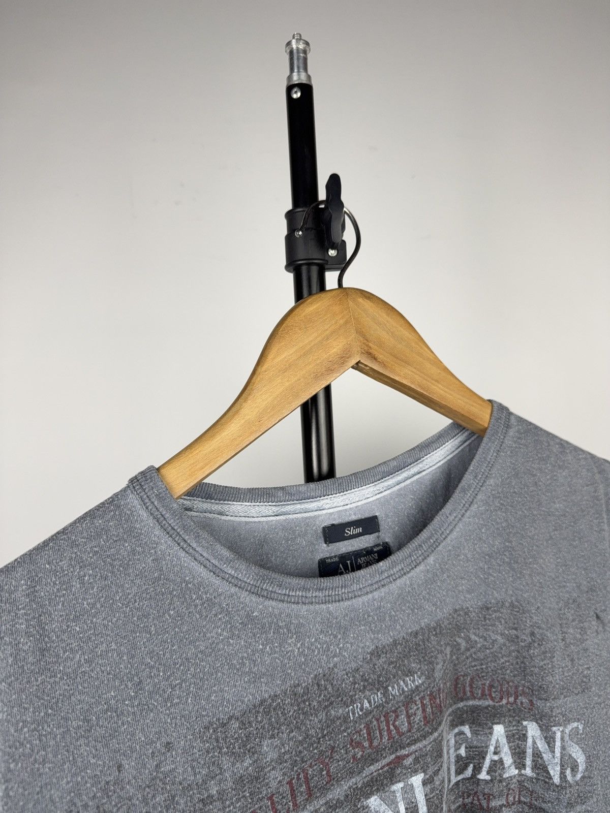 Armani 00s Luxury Armani Jeans Surf Club 1981 Slim Fit T-Shirt L Size US L / EU 52-54 / 3 - 6 Thumbnail