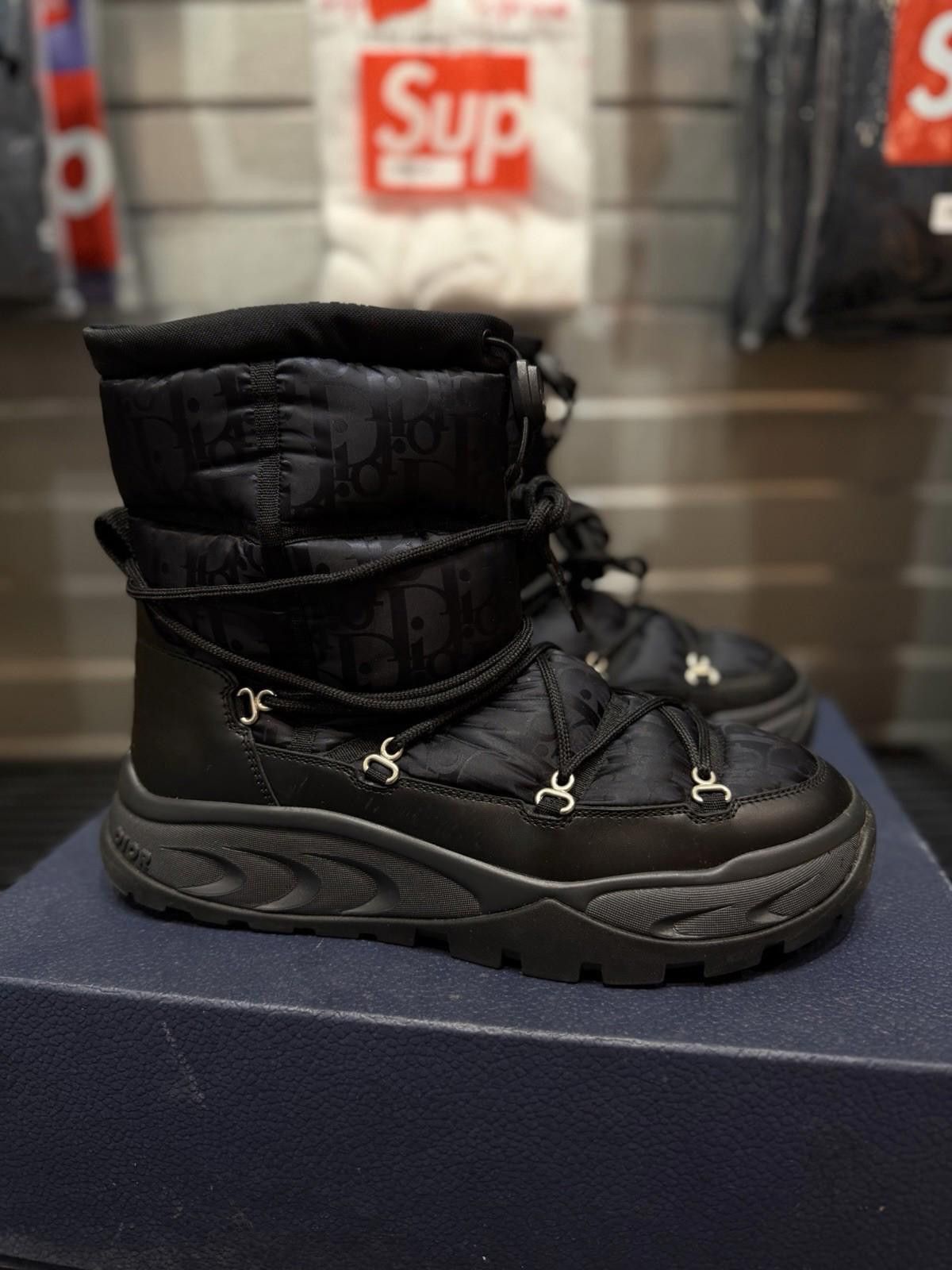 Dior Size 41EU/8US Dior Snow Ankle Boots Black $1550 Retail Size US 8 / EU 41 - 2 Thumbnail
