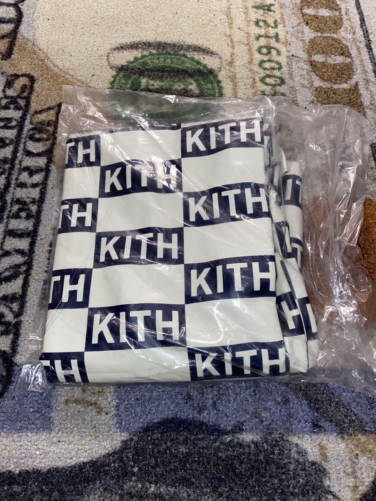 image of Kith Kithmas Snow Tube in White, Men's