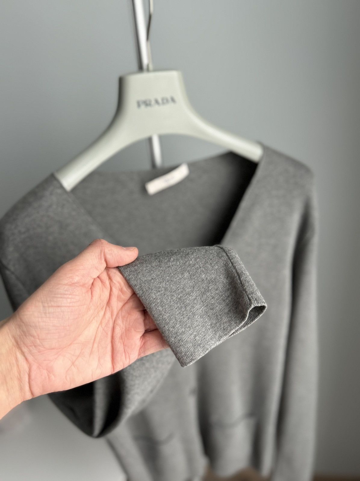Miu Miu Prada Grey Cotton V-Neck Cardigan Button Front Knit Sweater Size S / US 4 / IT 40 - 9 Thumbnail