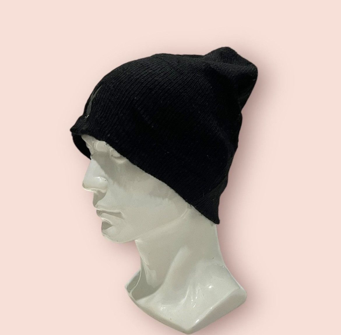 Playboy VINTAGE EMBROIDERED SMALL BUNNY LOGO PLAYBOY BEANIE Size ONE SIZE - 4 Thumbnail