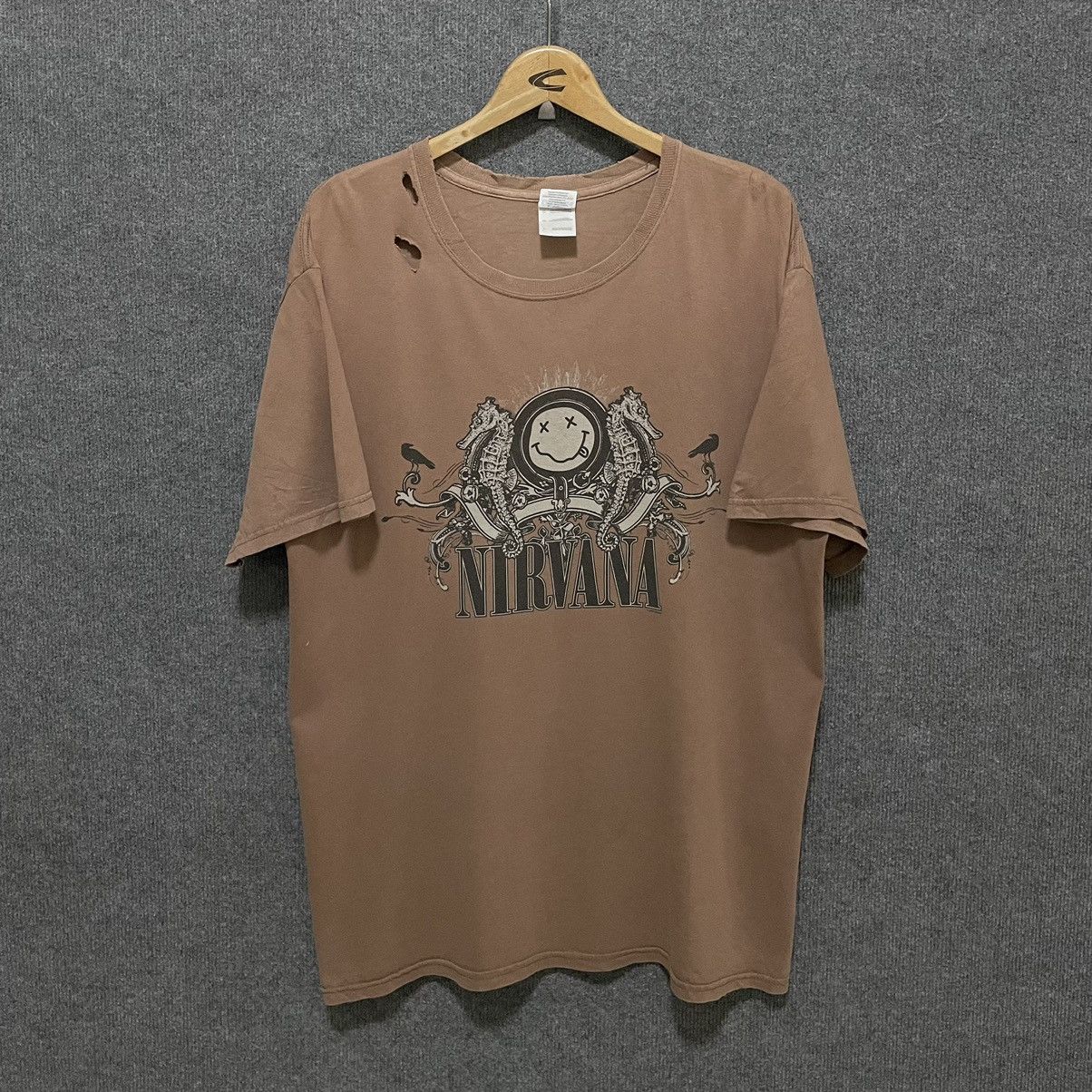 Nirvana × Vintage Vintage 2007 Nirvana Kurt Cobain Grunge T Shirt Size US L / EU 52-54 / 3 - 1 Thumbnail