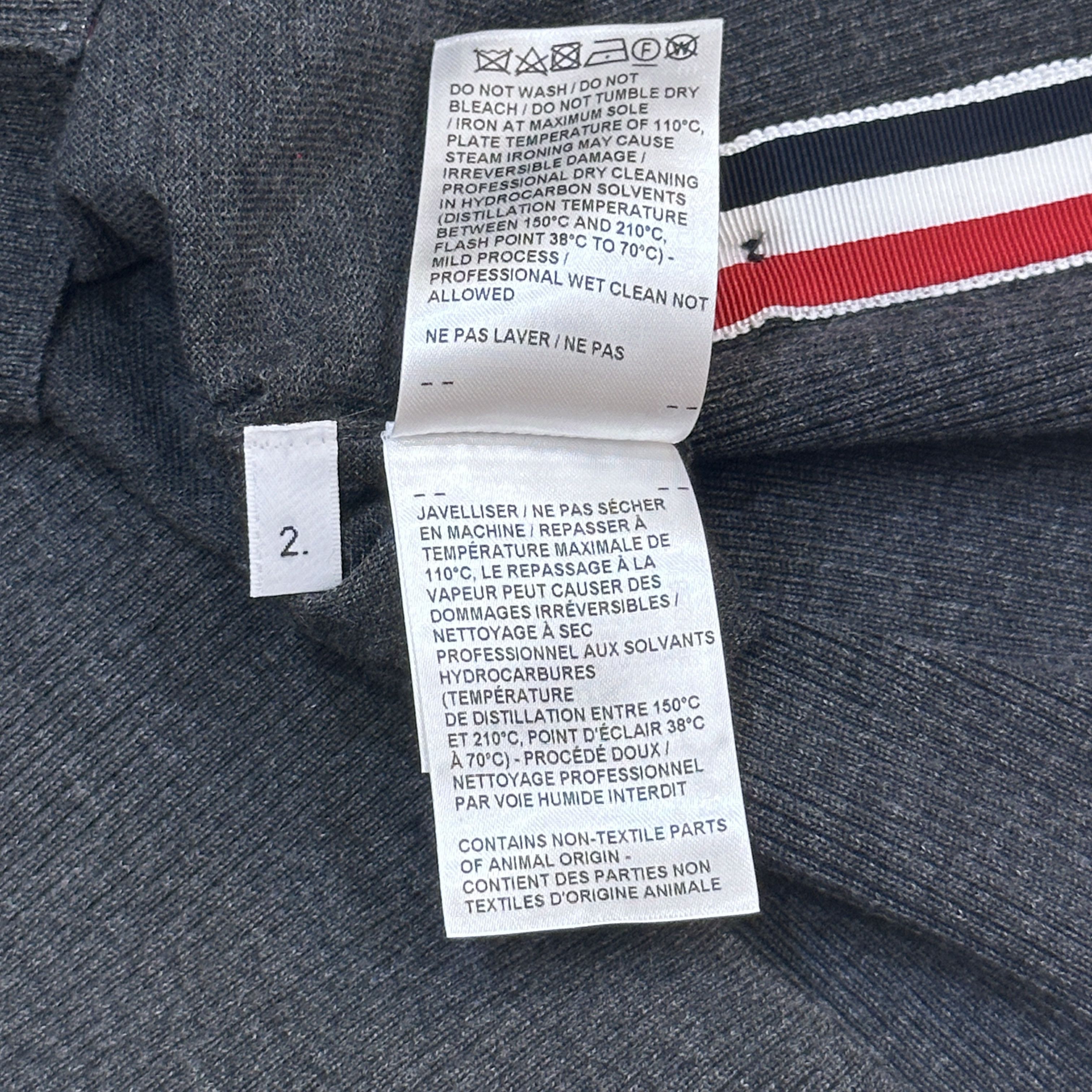 Thom Browne CLASSIC V-NECK CARDIGAN IN FINE MERINO WOOL Size US M / EU 48-50 / 2 - 9 Thumbnail