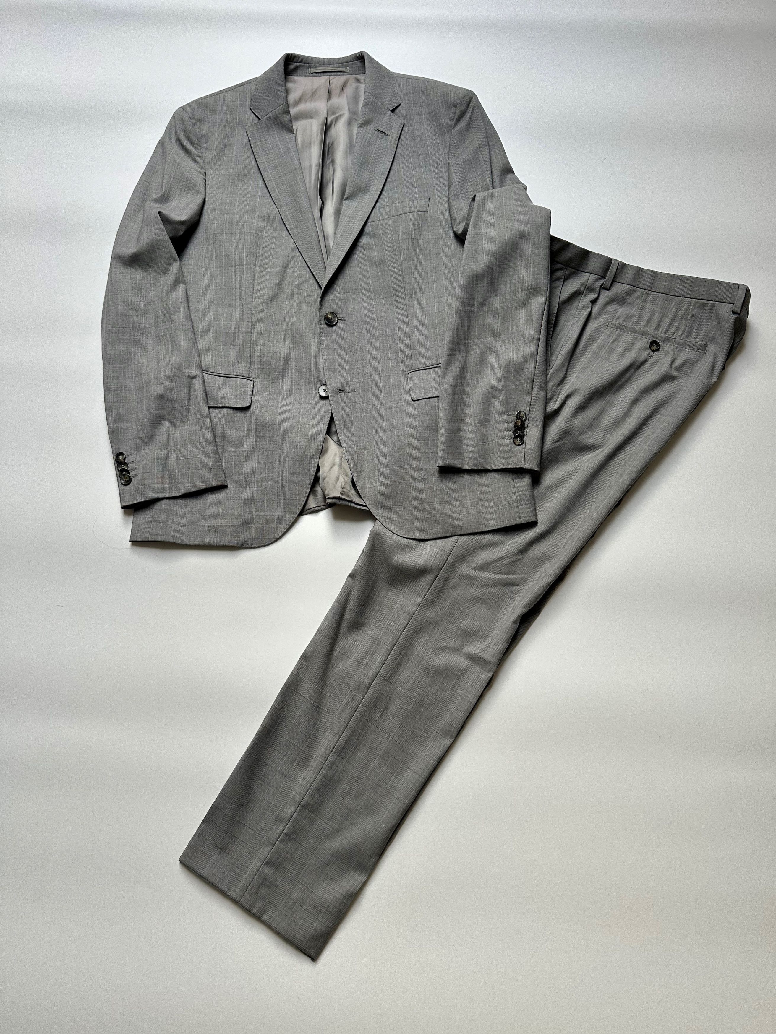 Hugo Boss Hugo Boss 2 pcs suit Super 120s wool by Trabaldo Togna 1840 Size 40R - 1 Thumbnail
