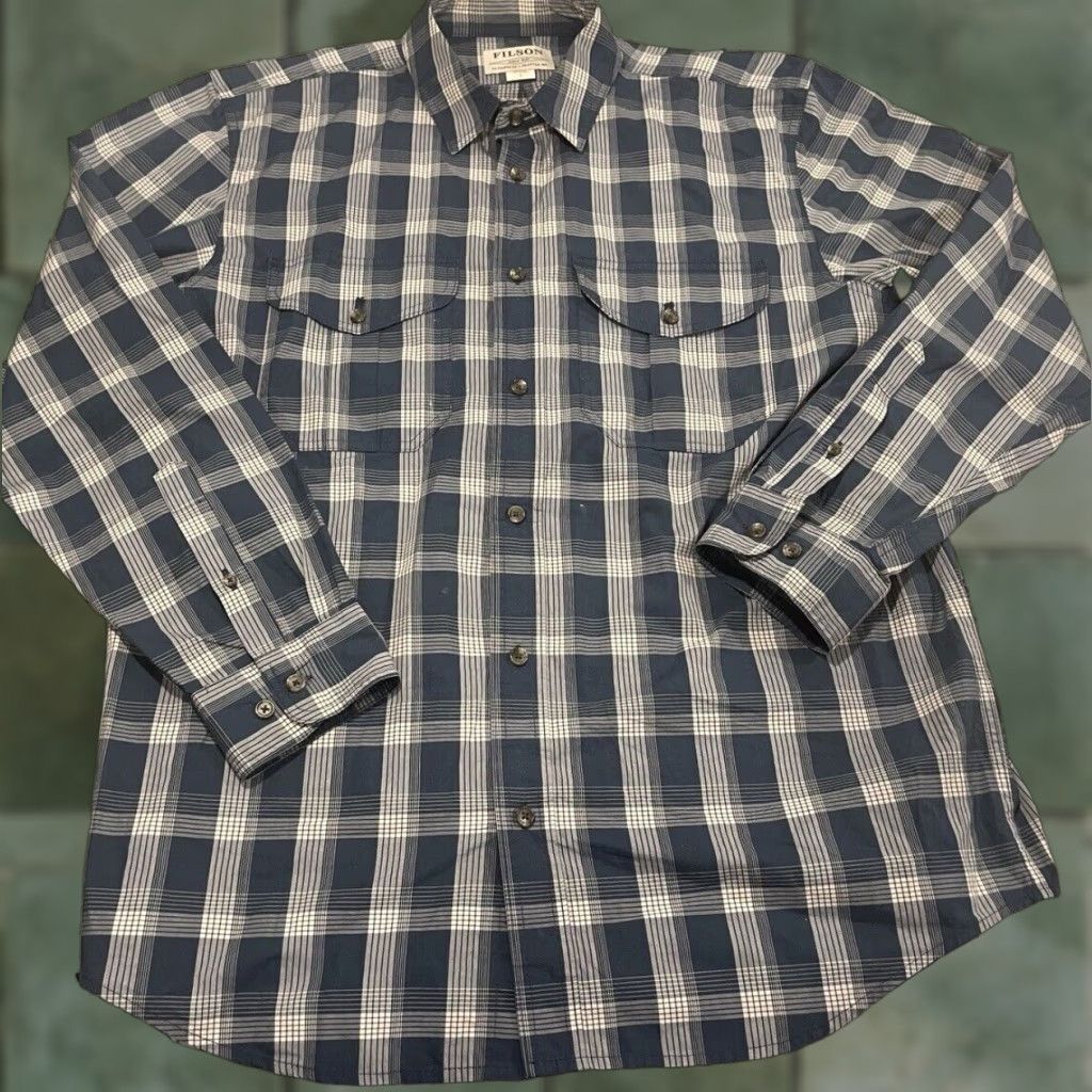 Filson Filson Shirt Plaid Long Sleeve Button-Up Large Blue Pocketed Outdoorsman Mens Size US L / EU 52-54 / 3 - 1 Thumbnail