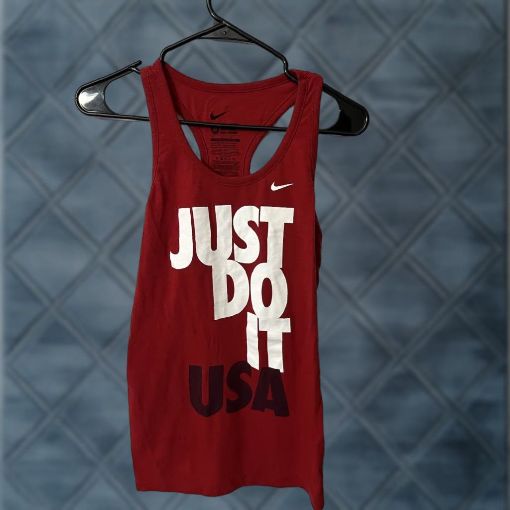 Nike VINTAGE Nike T-Shirt Women's Medium Red Sleeveless Activewear 2012 USA Olympic Team Racerback Size M / US 6-8 / IT 42-44 - 1 Thumbnail