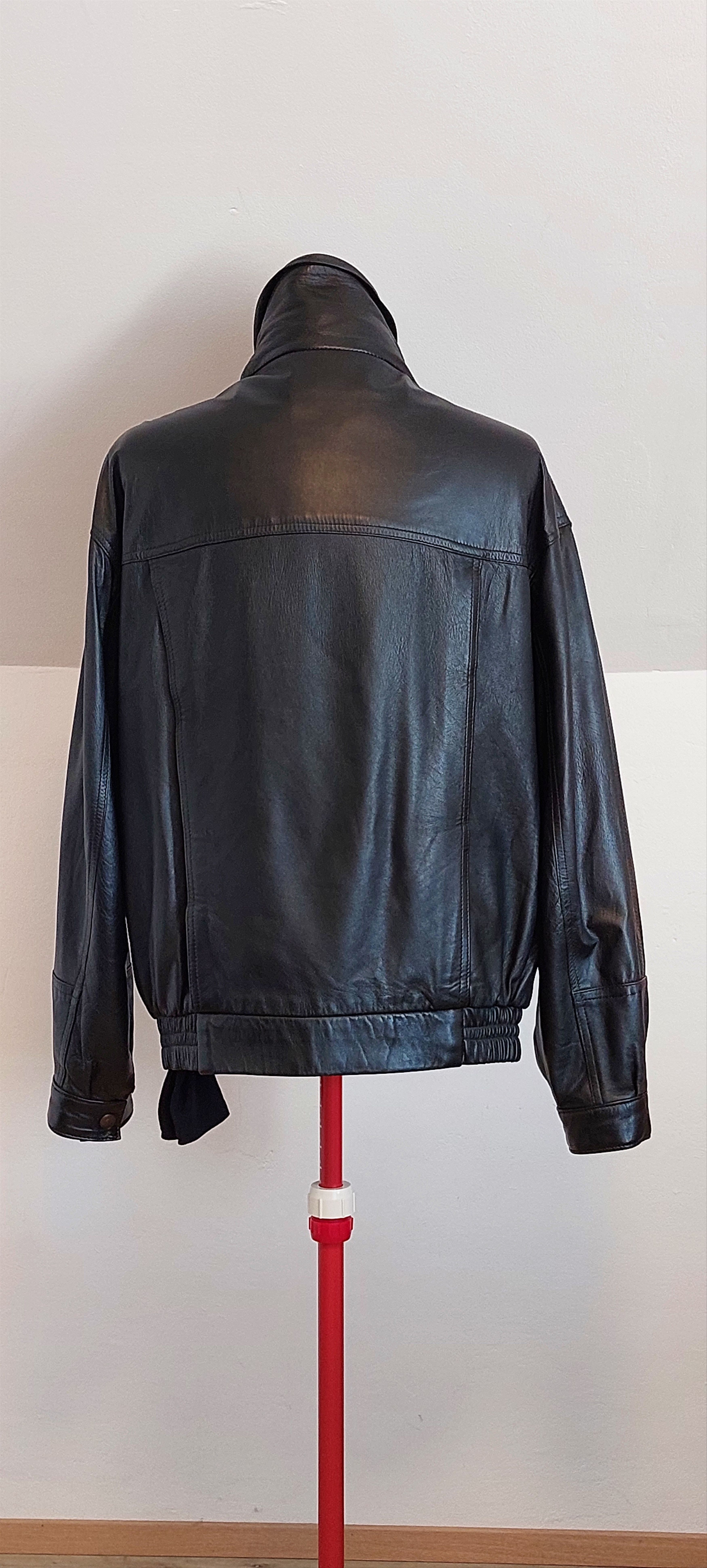 Vintage Vintage Italian Leather Bomber Jacket L Size US L / EU 52-54 / 3 - 5 Thumbnail