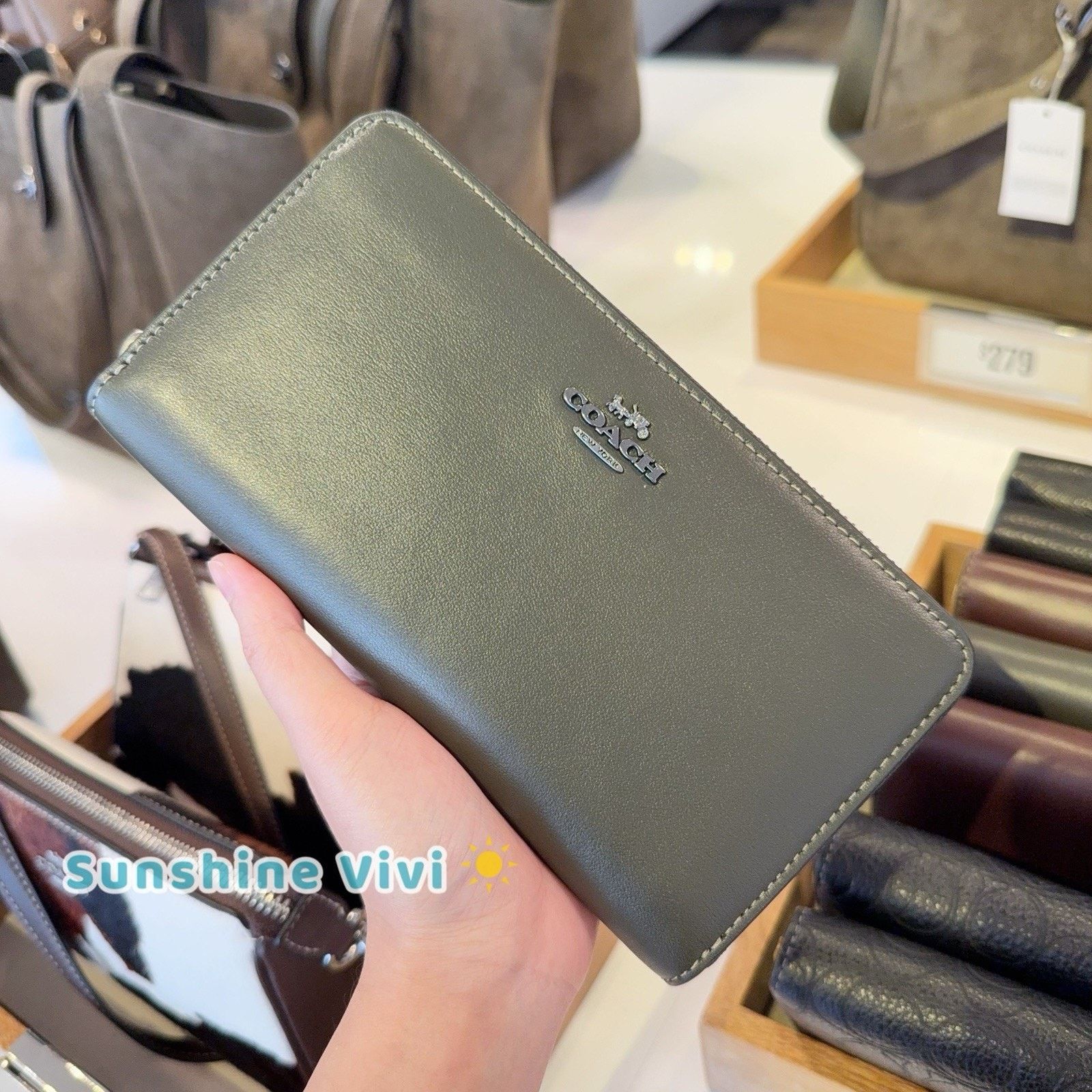 Coach NWT Coach Long Zip Around Phone Wallet CR623 Uniform Green Size ONE SIZE - 1 Thumbnail