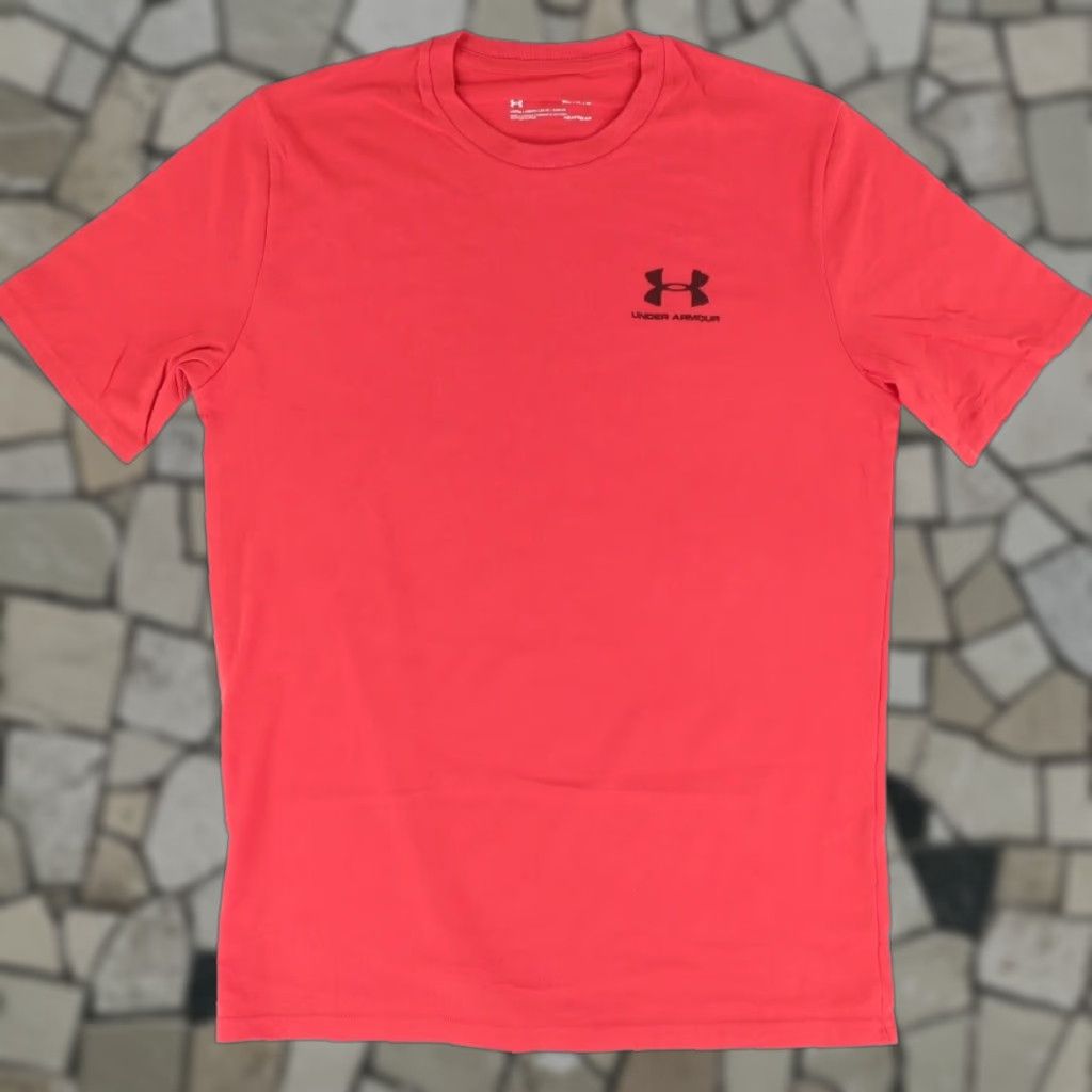 Under Armour Under Armour Heatgear Loose Solid T-Shirt Red Men's M Shirt Men M Red Heatgear Loose Solid T-Shirt Under Armour Mens M Size US M / EU 48-50 / 2 - 1 Thumbnail
