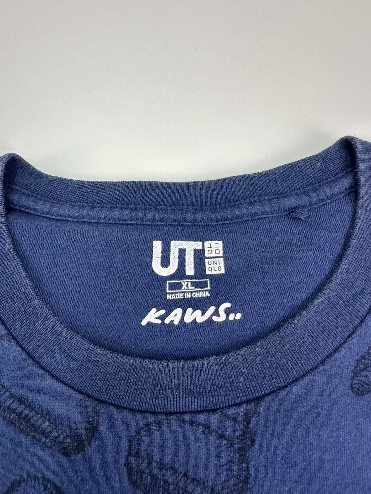 Kaws Uniqlo x Kaws Fullprint Tshirt A600 Size US XL / EU 56 / 4 - 8 Thumbnail