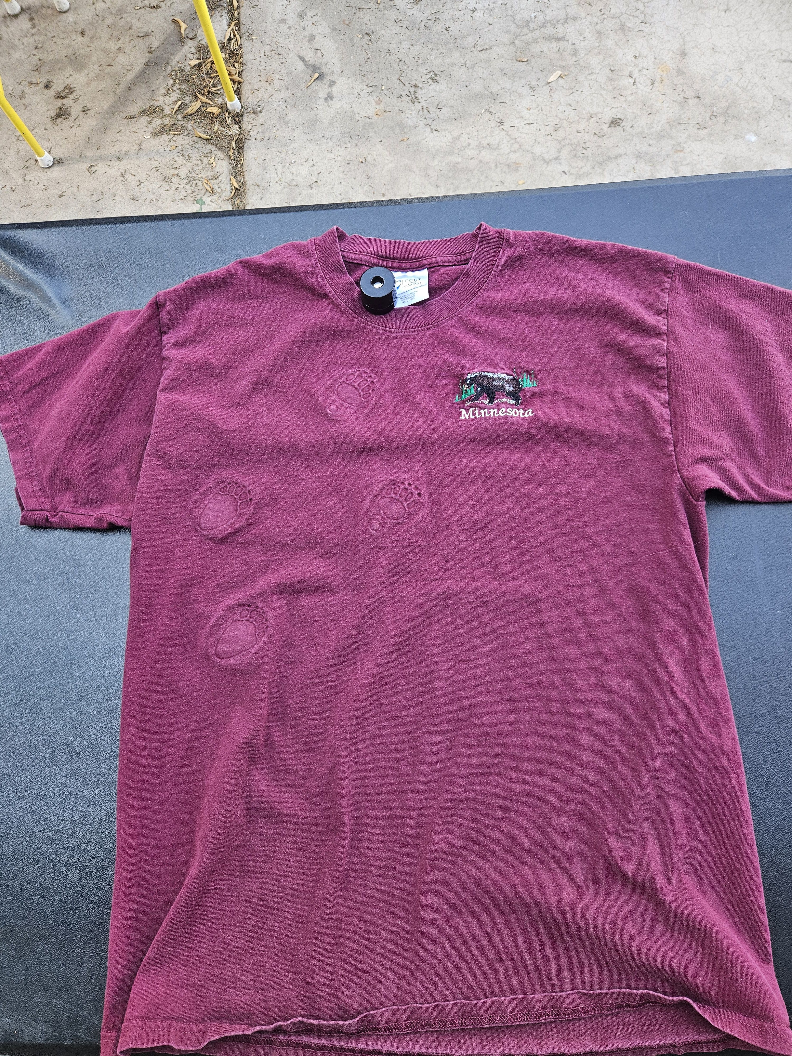 Other Minnesota Bear Foot Print Vintage Port and Company Tee Size US L / EU 52-54 / 3 - 1 Thumbnail