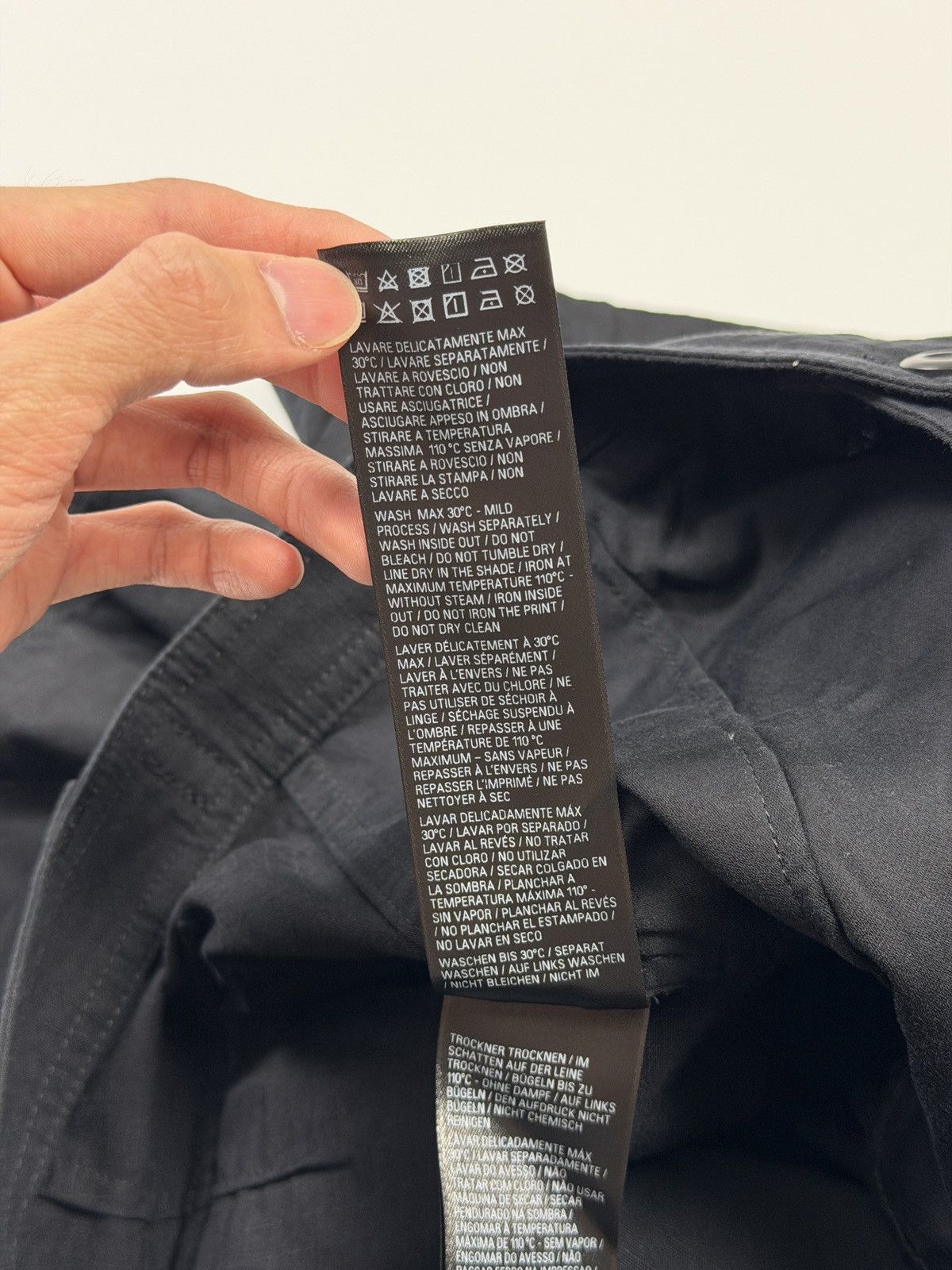Balenciaga FW21 GAMER CARGO SHORTS Size US 30 / EU 46 - 7 Thumbnail