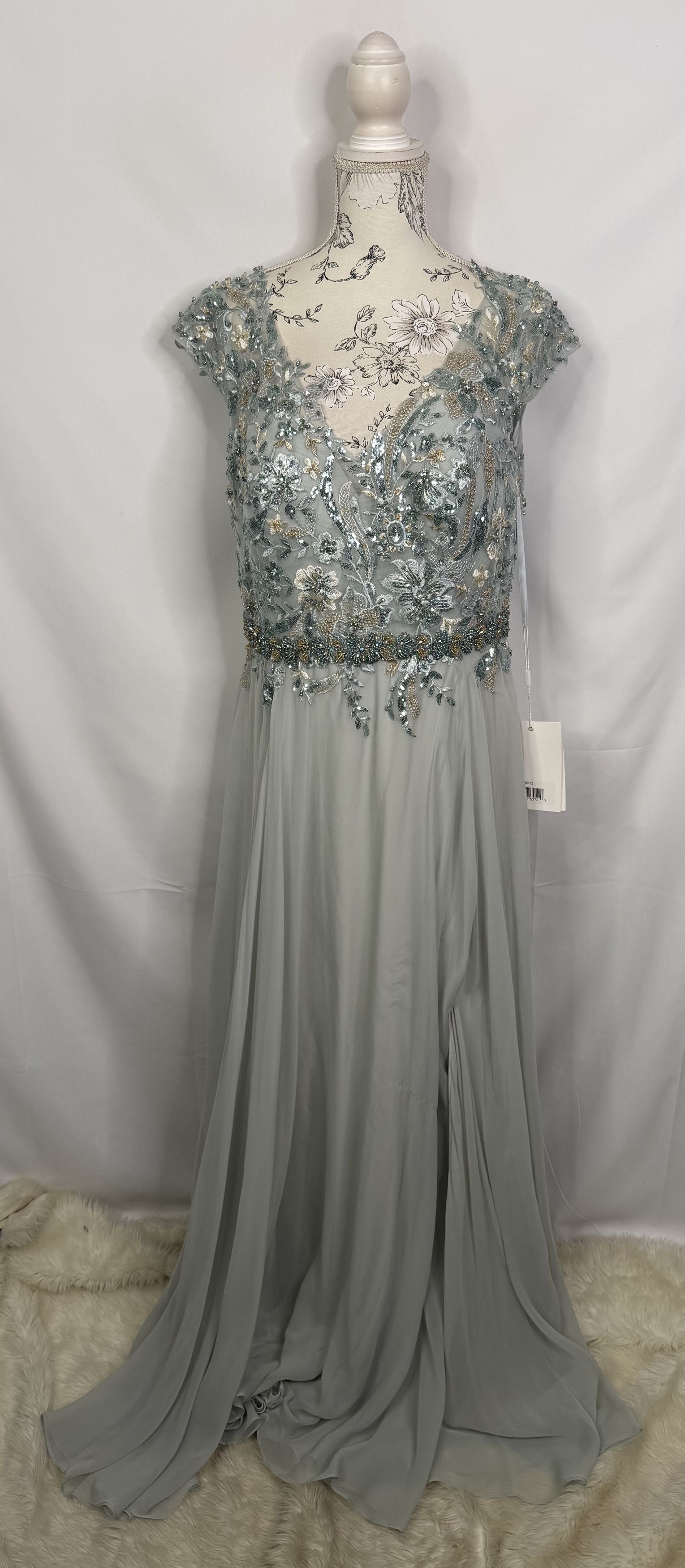 Mac Duggal Mac Duggal Embellished Cap Sleeve Bodice Chiffon Gown NWT Size XL / US 12-14 / IT 48-50 - 14 Thumbnail