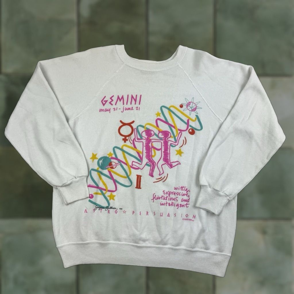 Vintage VINTAGE Astro Persuasion Astrology Sweatshirt Men Large White 80s Gemini Americana Pullover Size US L / EU 52-54 / 3 - 1 Thumbnail