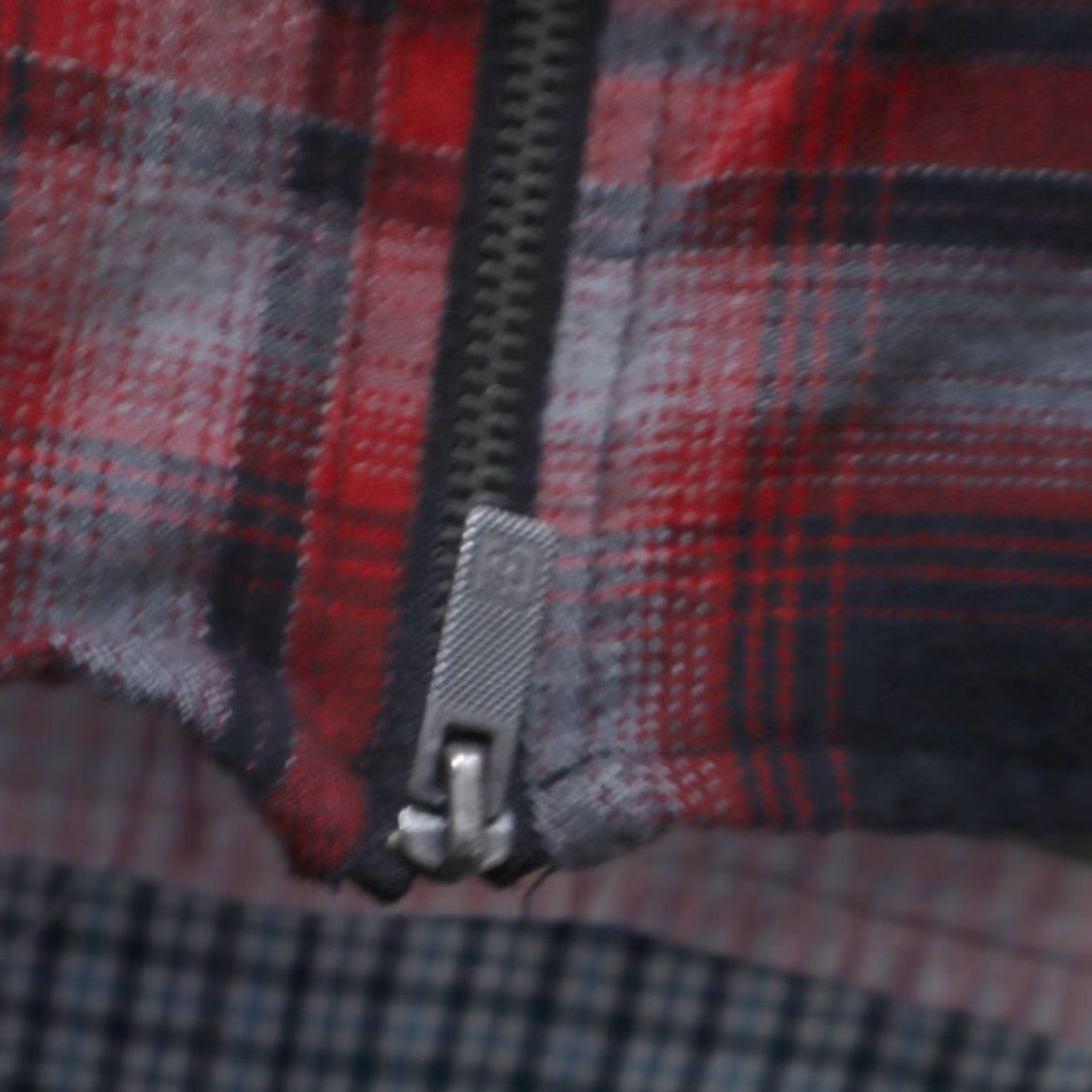 Vintage Tyler Carter x Hot Topic Zip Back Flannel Plaid Shirt Red Men's S Size US S / EU 44-46 / 1 - 7 Thumbnail