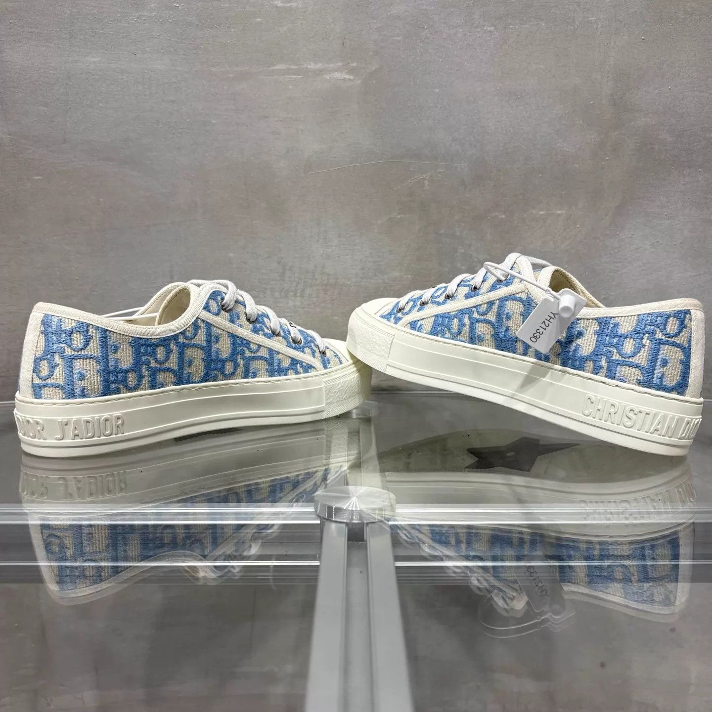 Dior DIOR WALK Oblique Blue Canvas Shoes 37.5 New-Worn Size US 7 / IT 37 - 5 Thumbnail