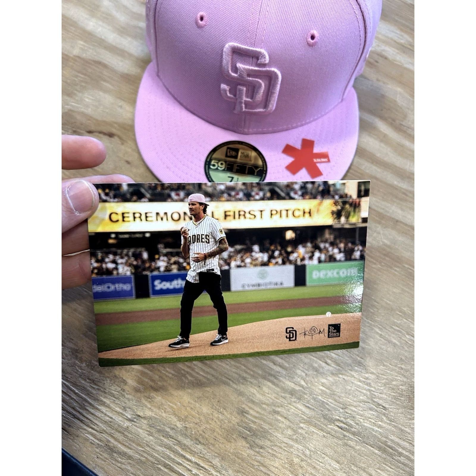 New Era VINTAGE San Diego Padres To The Stars Hat Tom Delonge MLB Flat Brim Sz 7 1/8 SOLD OUT Size ONE SIZE - 2 Thumbnail