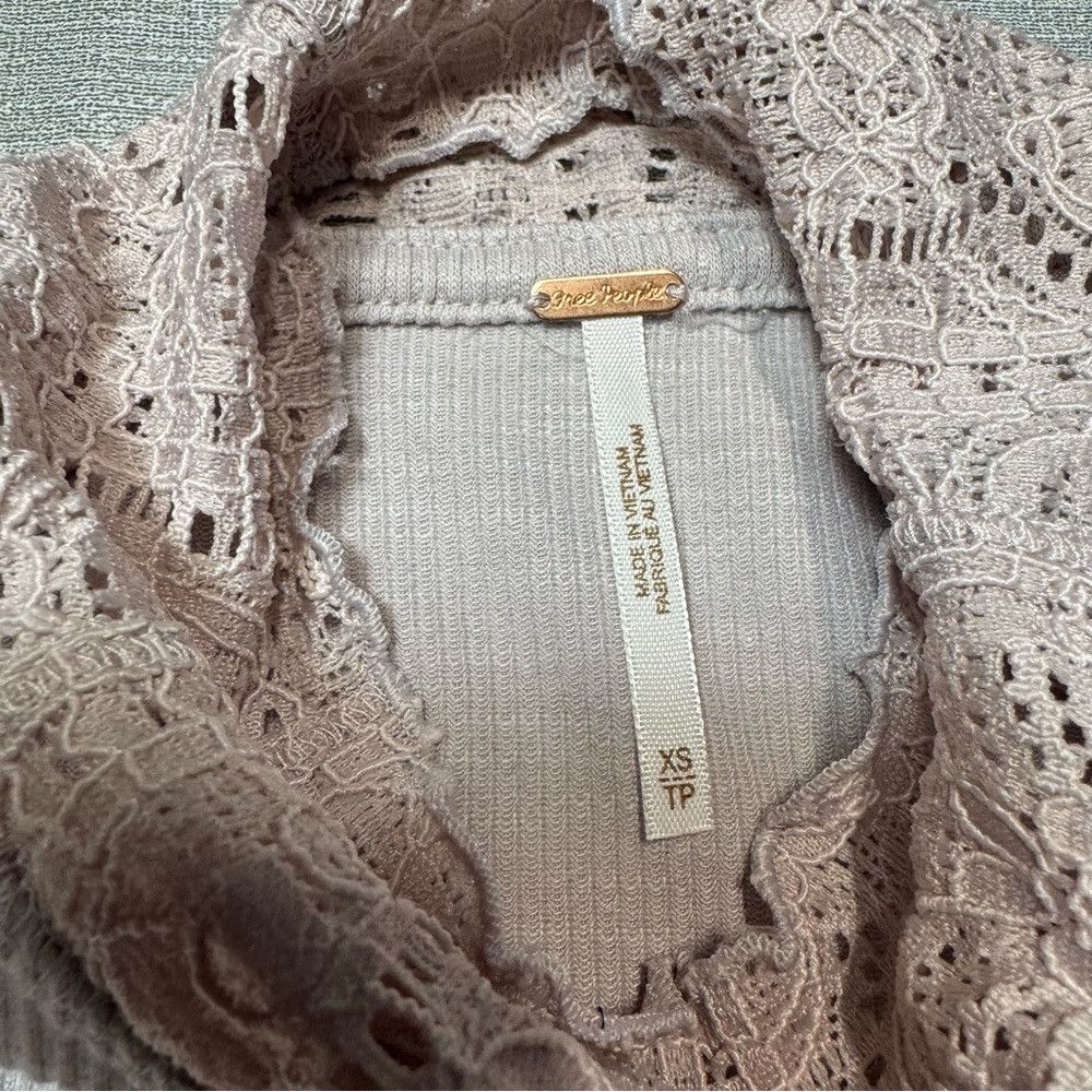 Free People NWT New Free People Freddie Lace Rib Turtleneck Mauve Lilac Size XS / US 0-2 / IT 36-38 - 7 Thumbnail