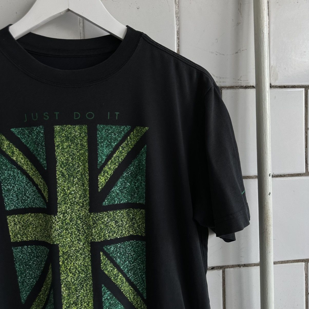 Band Tees × Japanese Brand × Nike Vintage Just Do It Nike Great Britain T-shirts Big Logo Y2K Size US M / EU 48-50 / 2 - 3 Thumbnail
