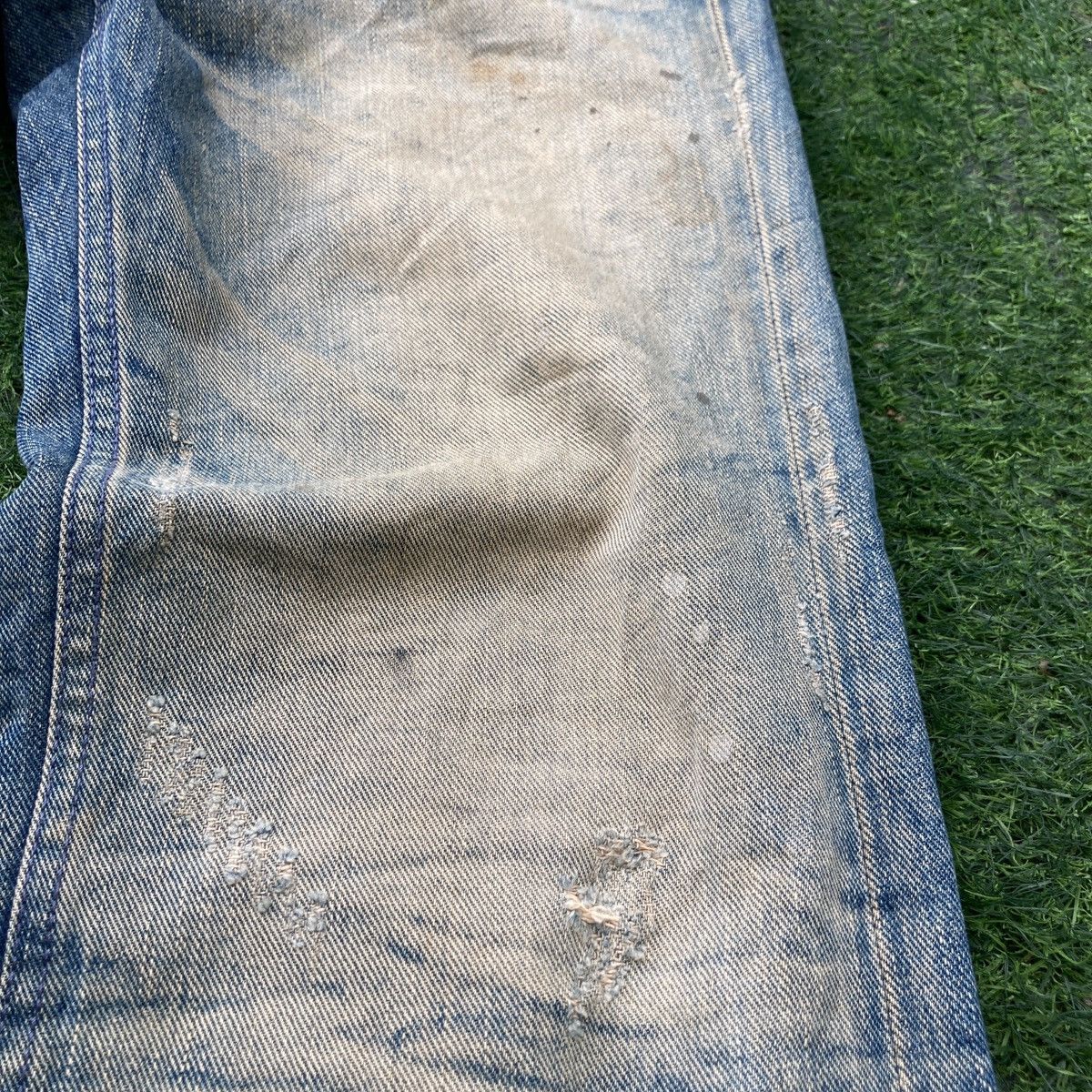 Japanese Brand A.V.H COSTUME DISTRESSED JEANS Size US 31 - 8 Thumbnail