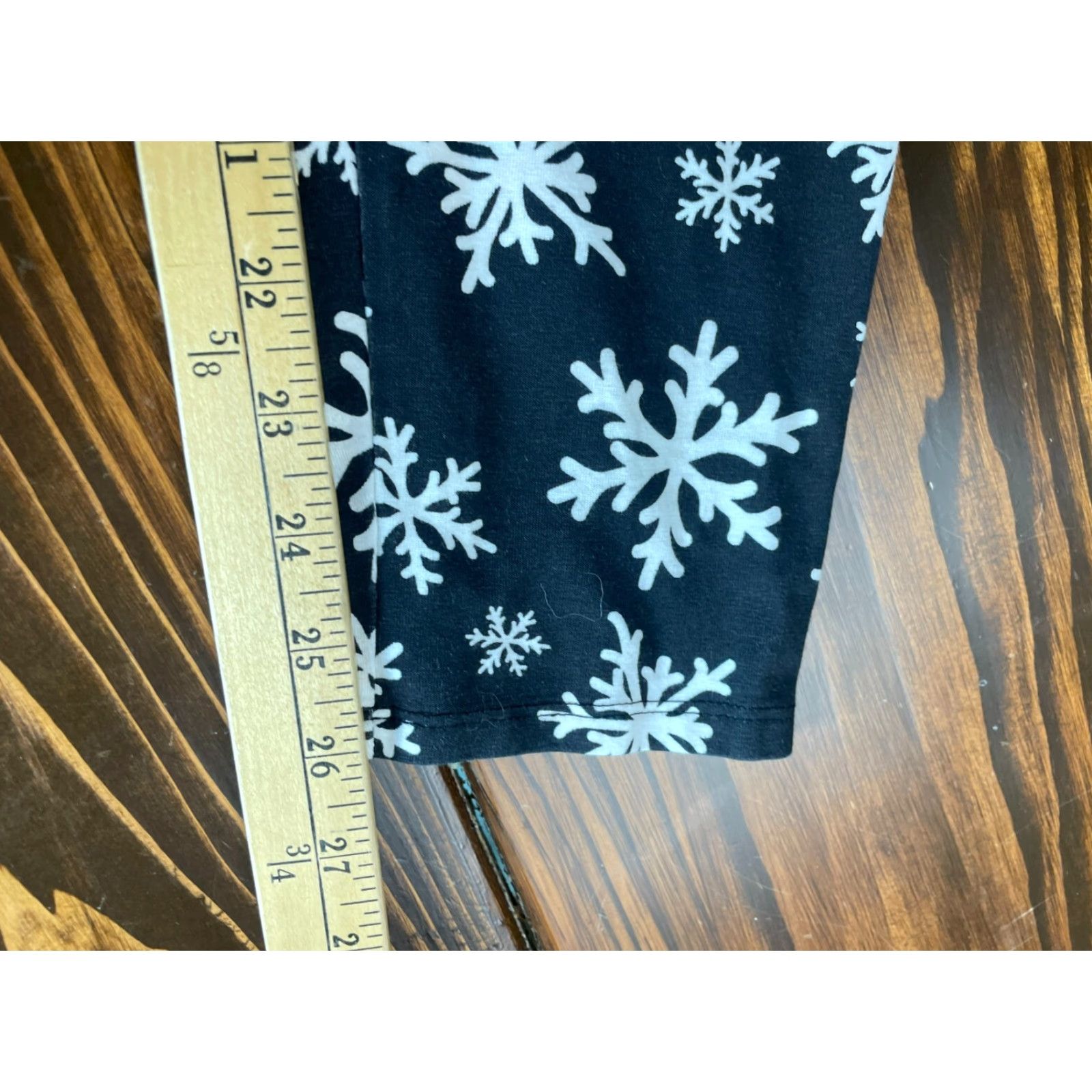 Vintage No Boundaries Pants Women's Large Snowflakes Christmas Winter Leggings Size 42" / US 20 - 5 Thumbnail