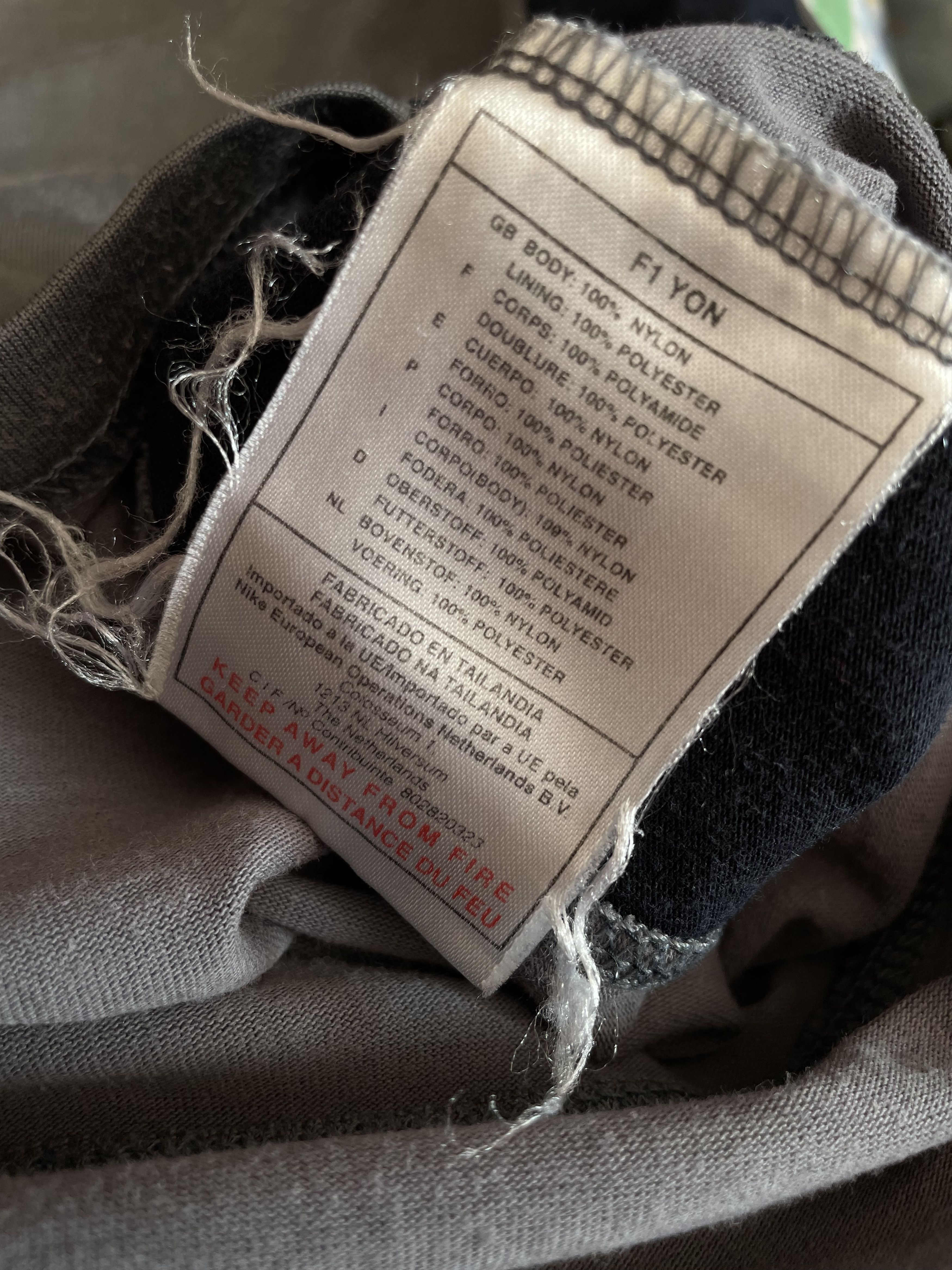 Nike Nike Vintage y2k gorpcore japon style Tee Size US L / EU 52-54 / 3 - 6 Thumbnail