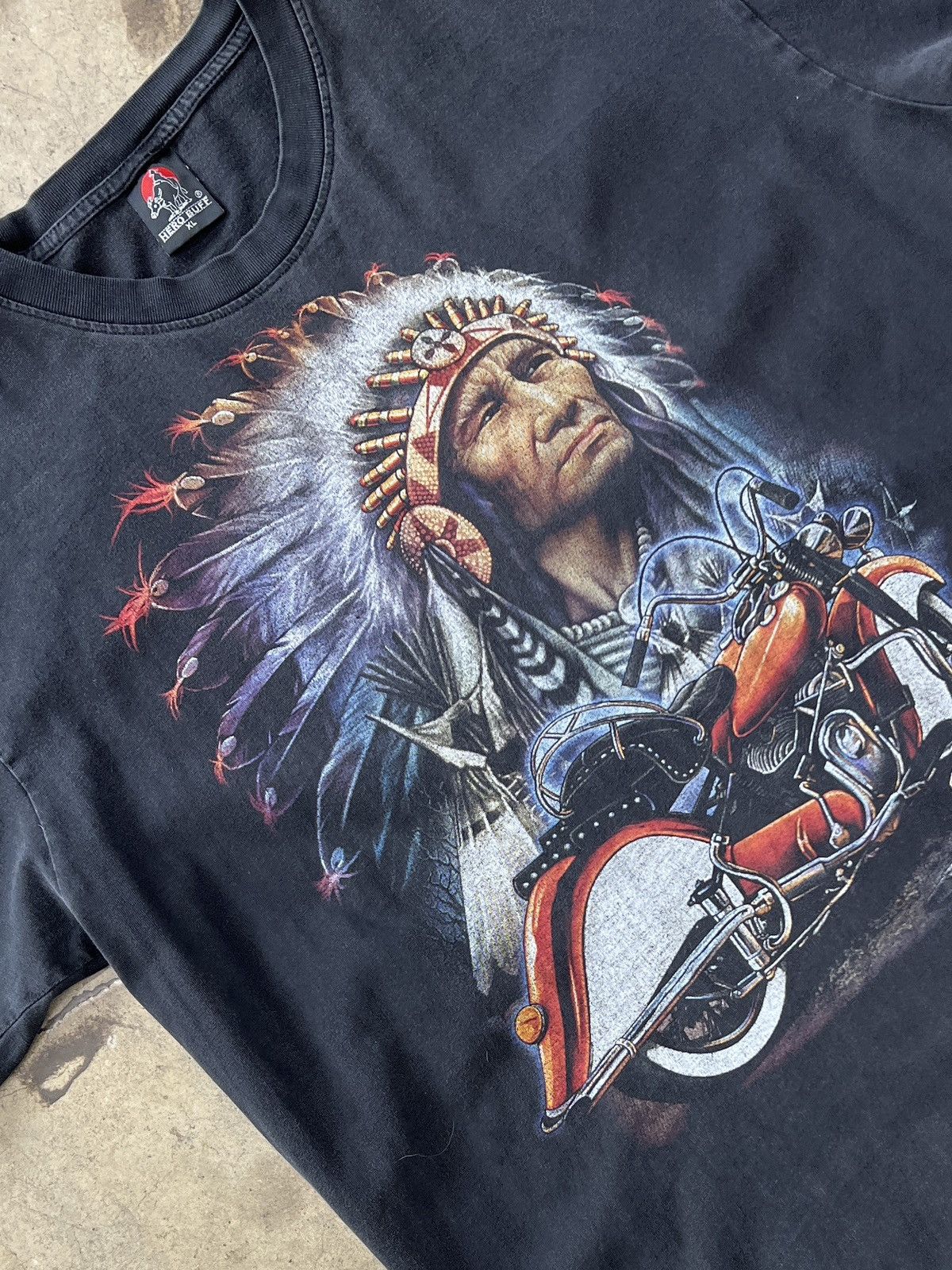 Harley Davidson Vintage Native Motorcycle Tee XL Size US XL / EU 56 / 4 - 1 Thumbnail
