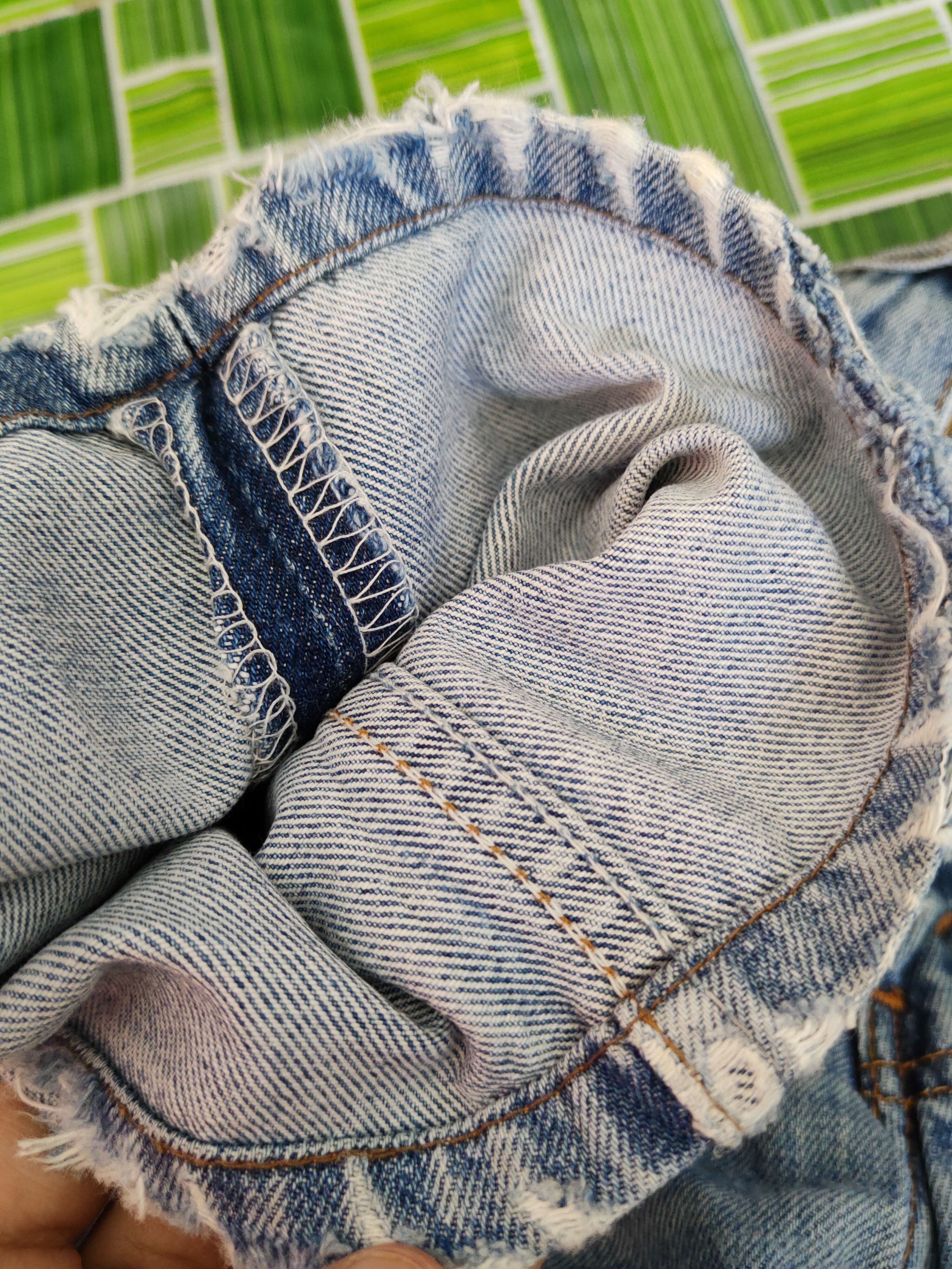 Japanese Brand Levi's Blue Distressed Ripped Jeans #S1671 Size US 31 - 15 Thumbnail
