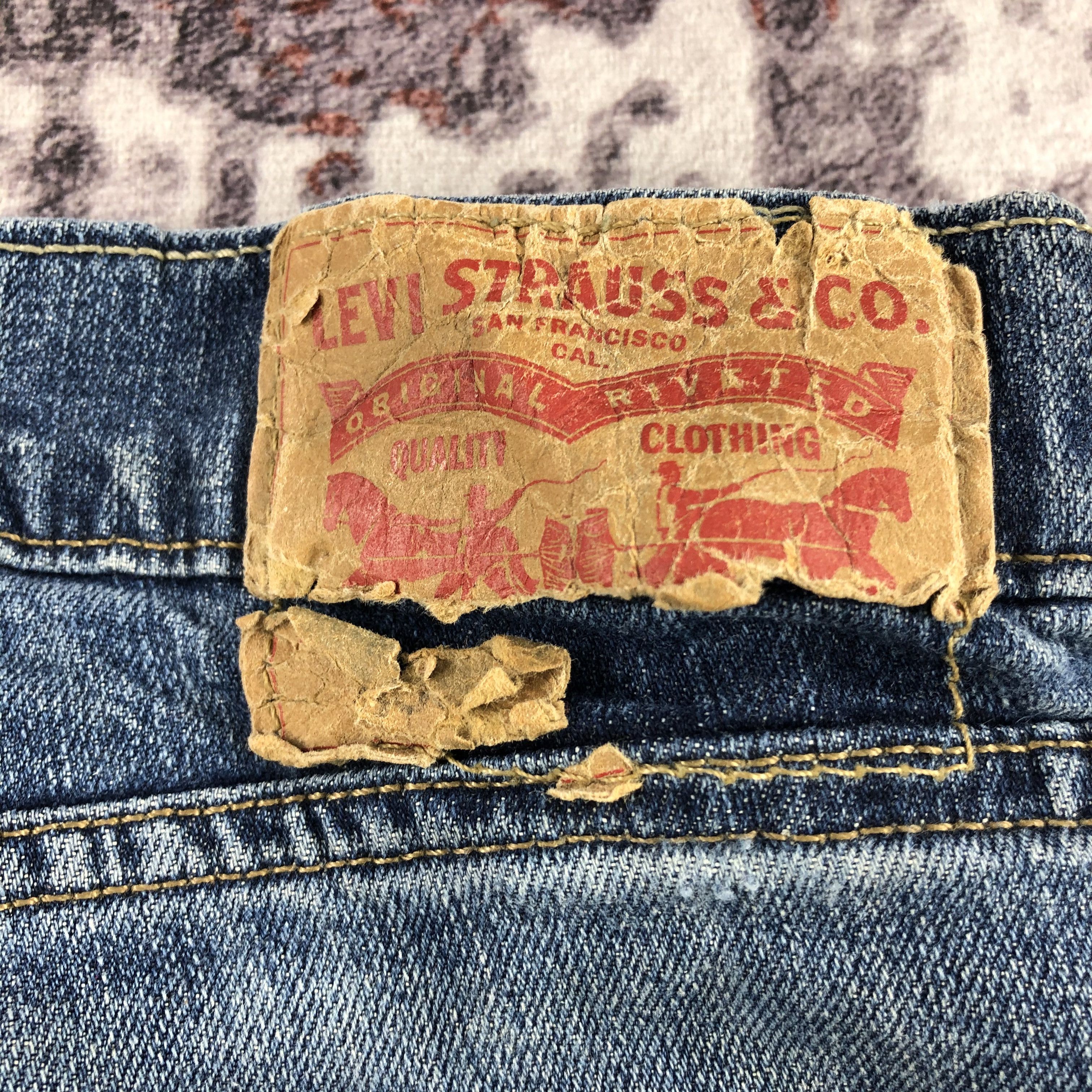 Levi's × Vintage Vintage Blue Wash Levis 505 Jeans-JM2951 Size US 35 - 7 Thumbnail