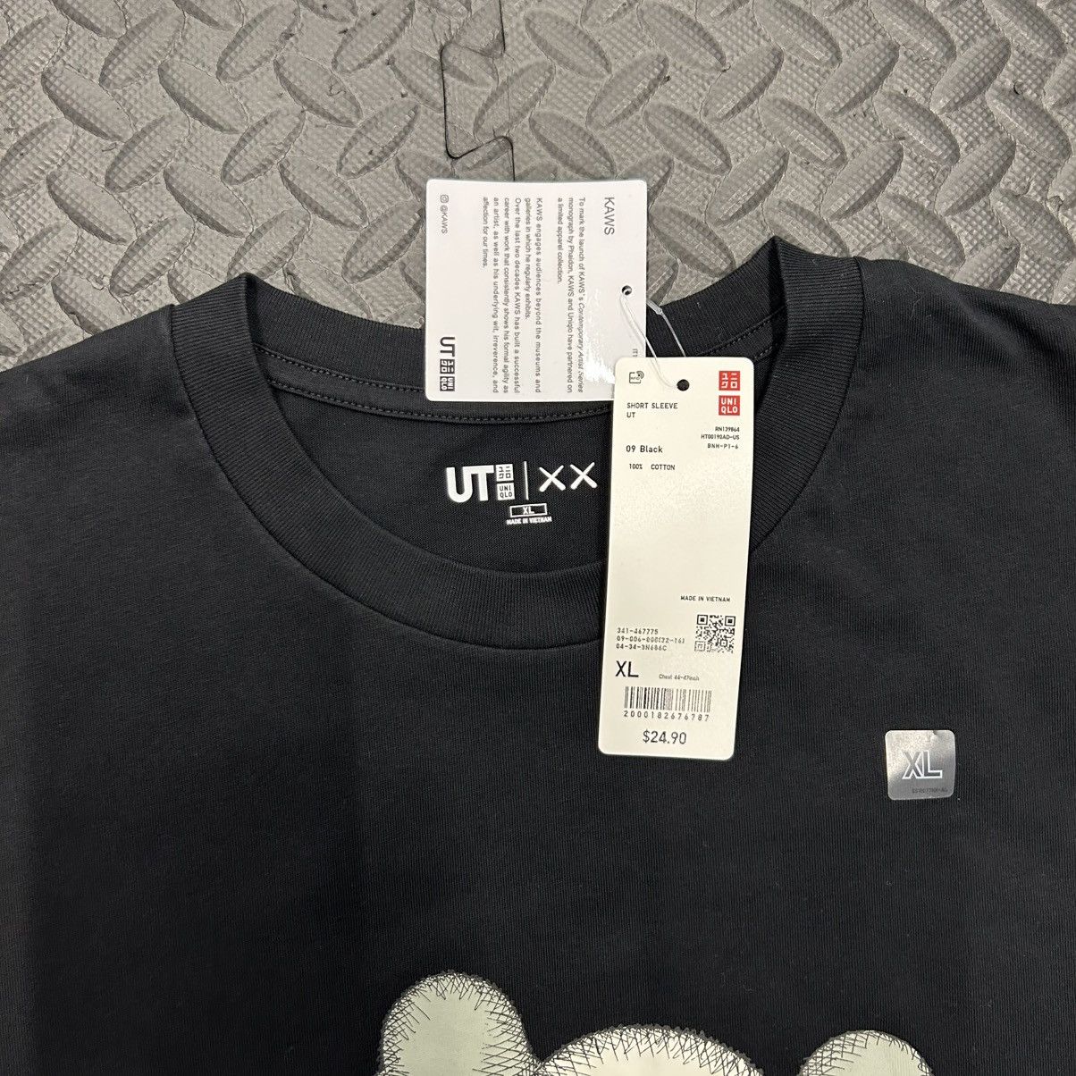 Kaws × Uniqlo Uniqlo x Kaws Companion UT Black Graphic Shirt Men’s XL NEW Size US XL / EU 56 / 4 - 4 Thumbnail