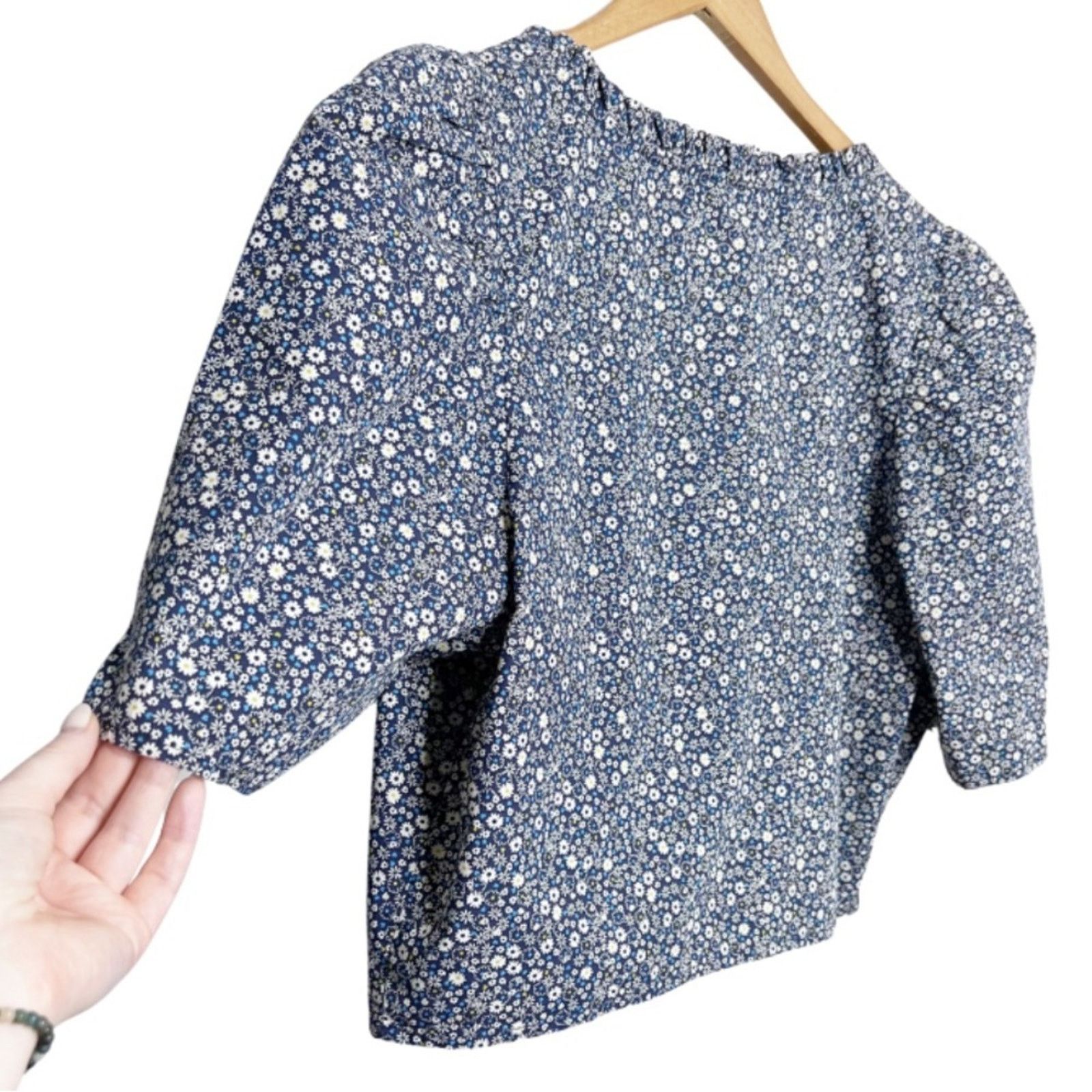 Levi's New with Tags Levi's Women's Joella Floral Crop Blouse Size XXL / US 16-18 / IT 52-54 - 10 Thumbnail