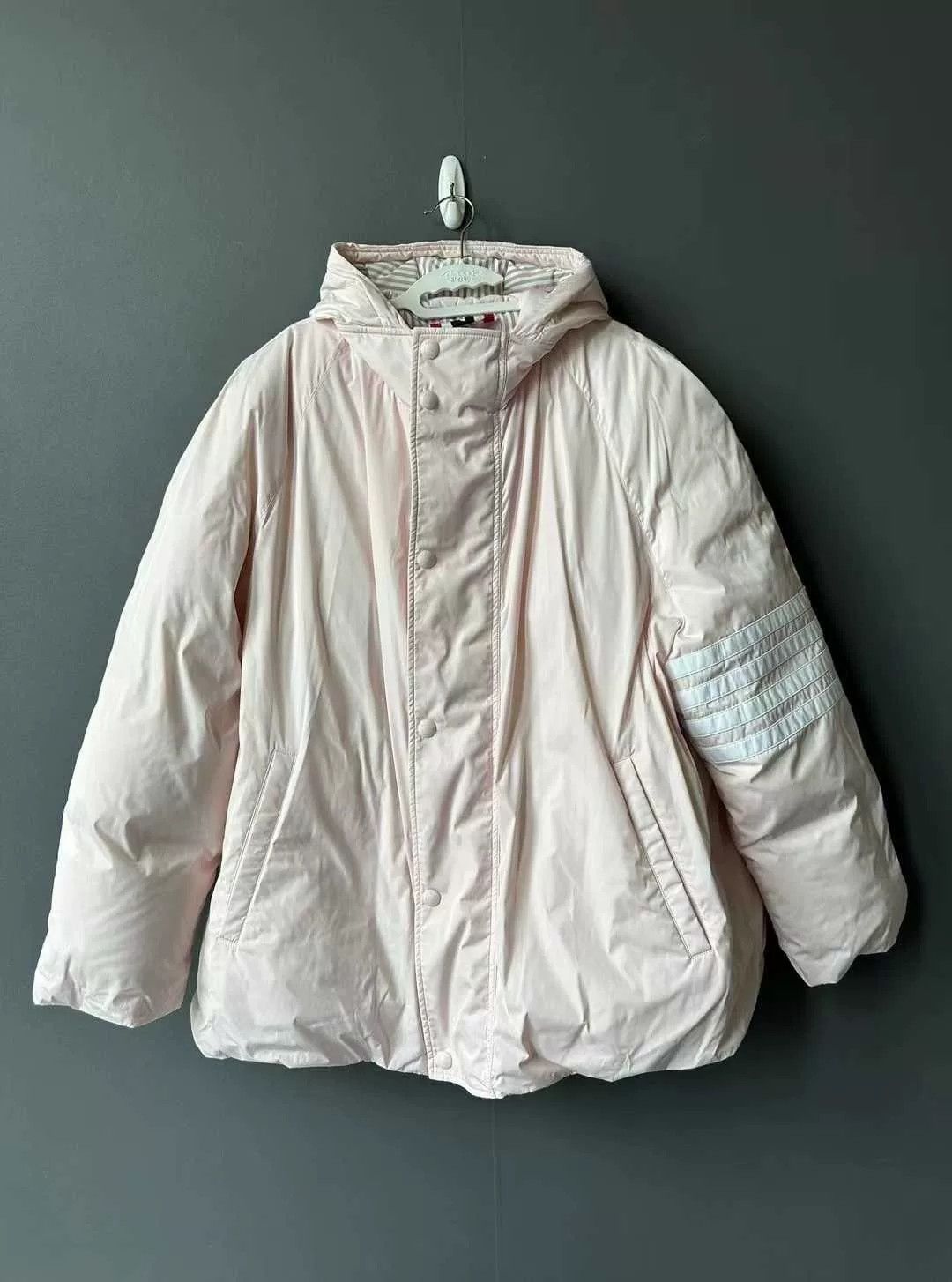 Thom Browne thom browne pink down jacket Size XS / US 0-2 / IT 36-38 - 1 Thumbnail