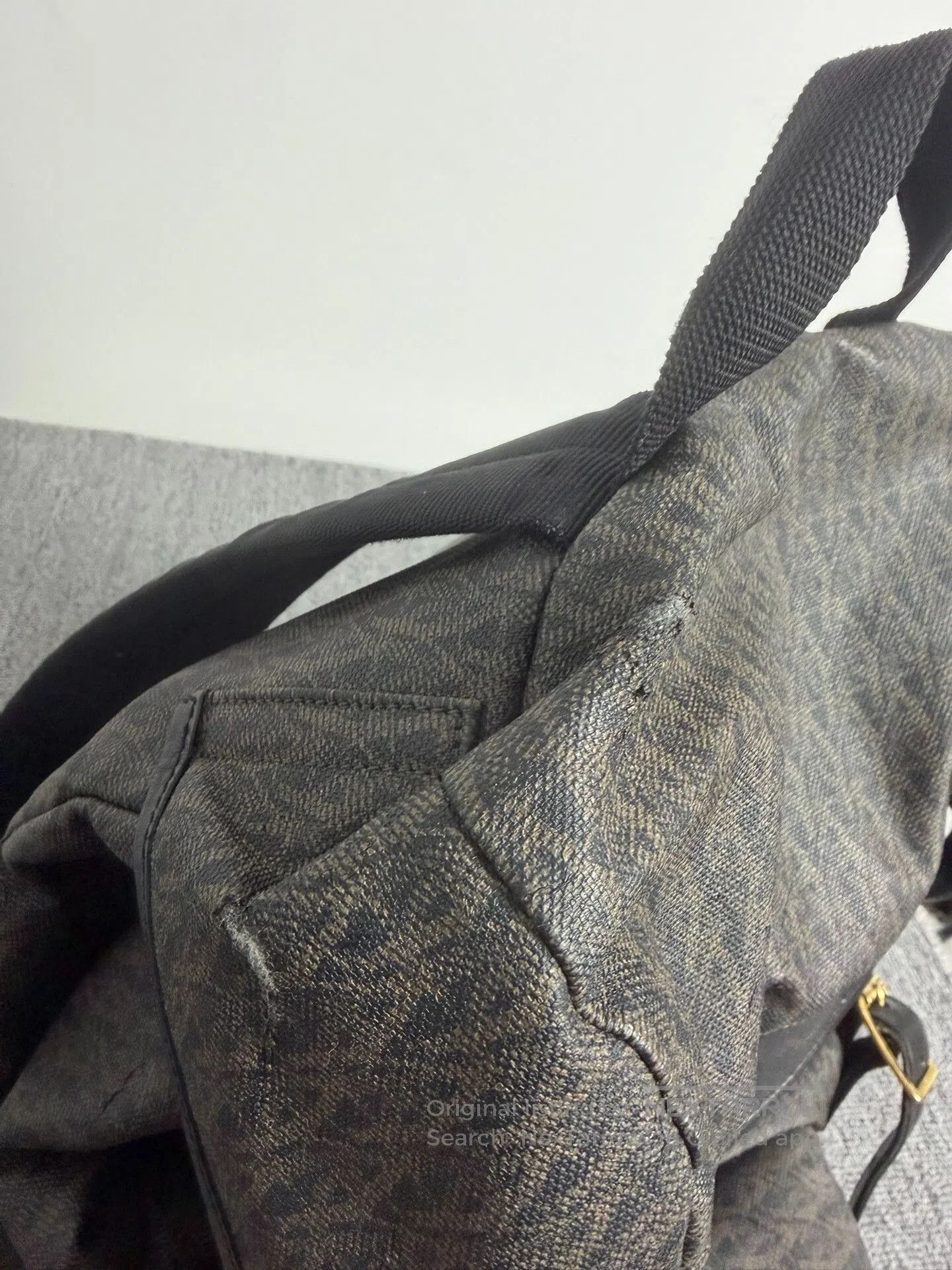 Saint Laurent Paris Saint Laurent Printed Drawstring Backpack. Size ONE SIZE - 5 Thumbnail