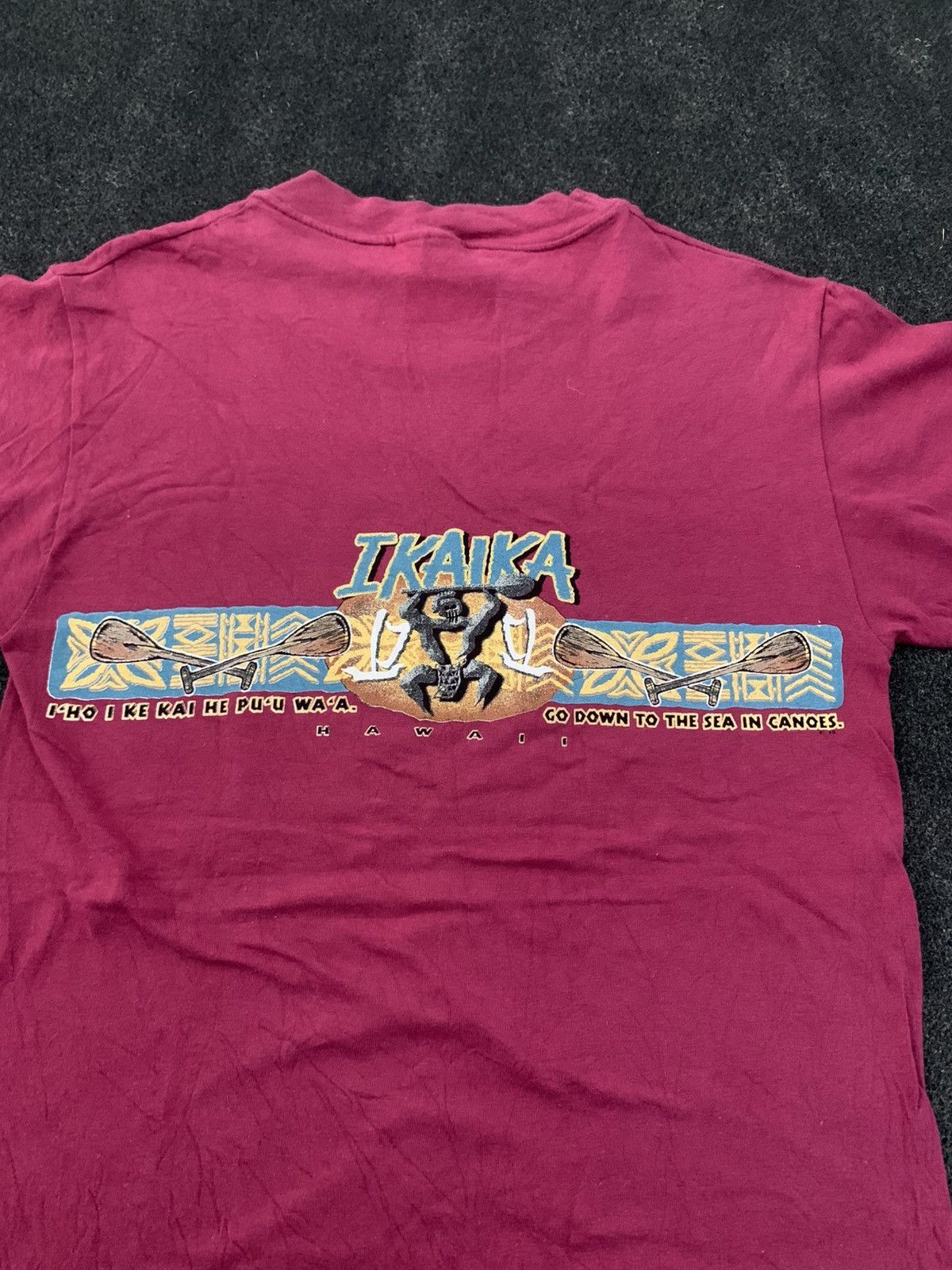 Vintage Vintage 90s Hanes Beefy-T Ikaika Hawaiian T-Shirt Size US S / EU 44-46 / 1 - 7 Thumbnail