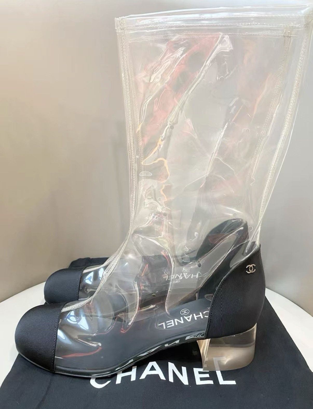 Chanel Chanel Mid-Calf Rain Boots J33 Size US 9 / IT 39 - 3 Thumbnail