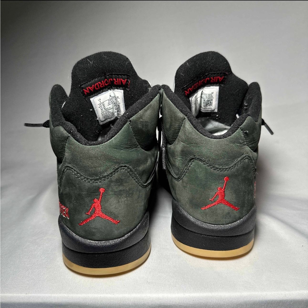 Jordan Brand × Nike Size 7 - Air Jordan 5 Retro GORE-TEX Off-Noir Women's Shoes Size US 7 / IT 37 - 6 Thumbnail