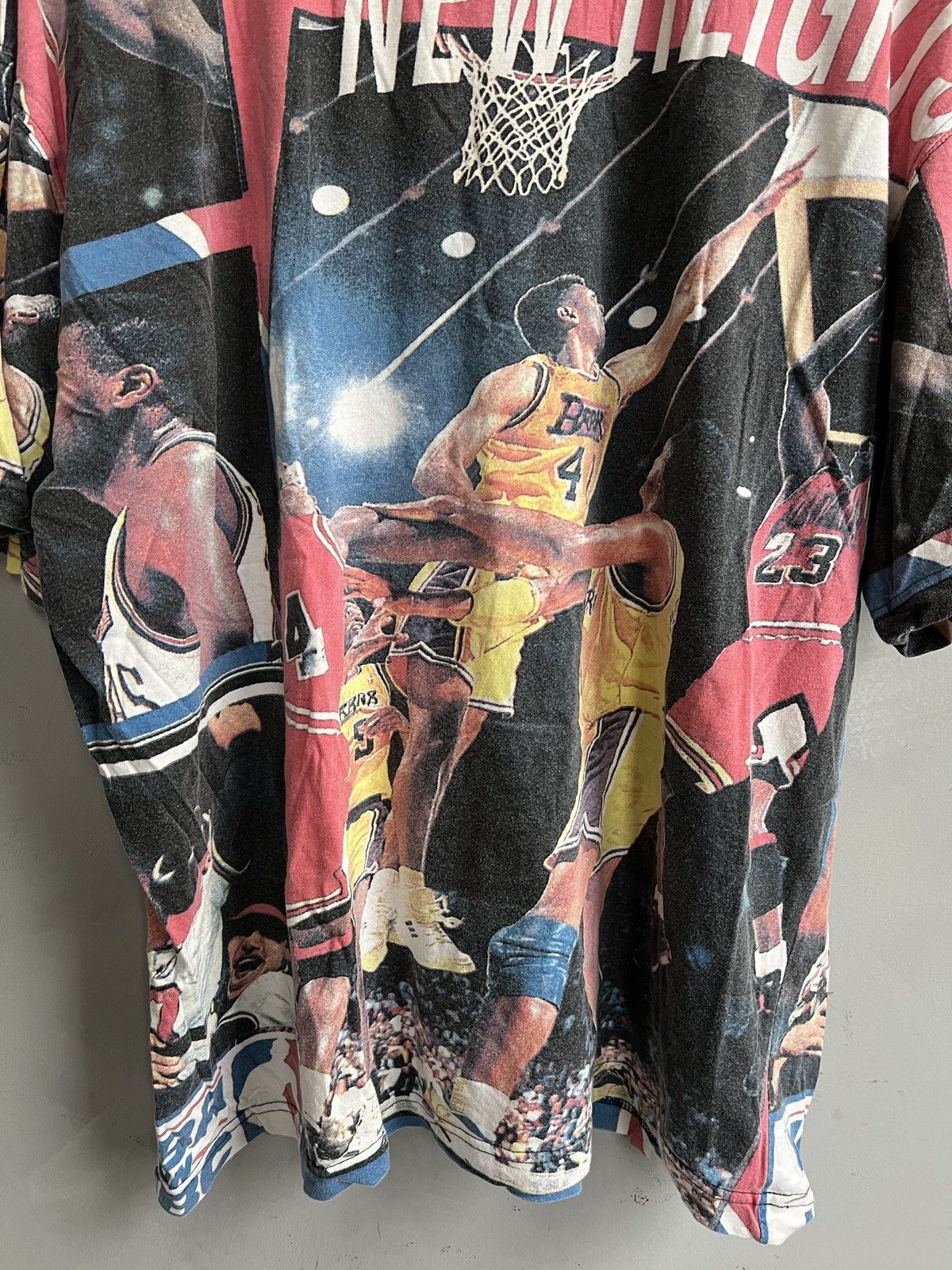 NBA Graphic Print NBa lakers vintage T Shirt Streetwear Y2K Size US L / EU 52-54 / 3 - 4 Thumbnail