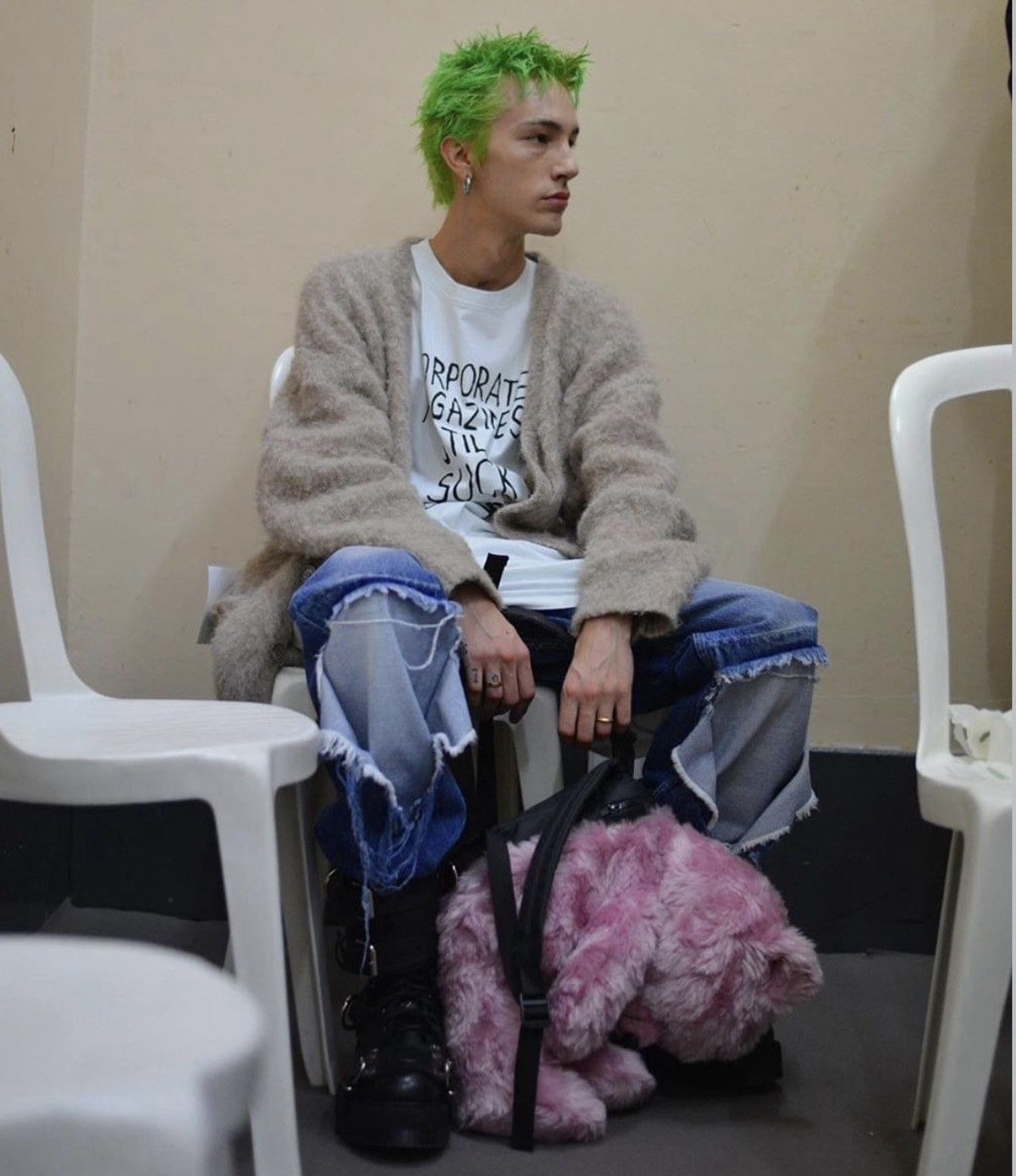 Vetements Vetements 19FW Pink Mohair Anarchy Backpack Size ONE SIZE - 6 Thumbnail