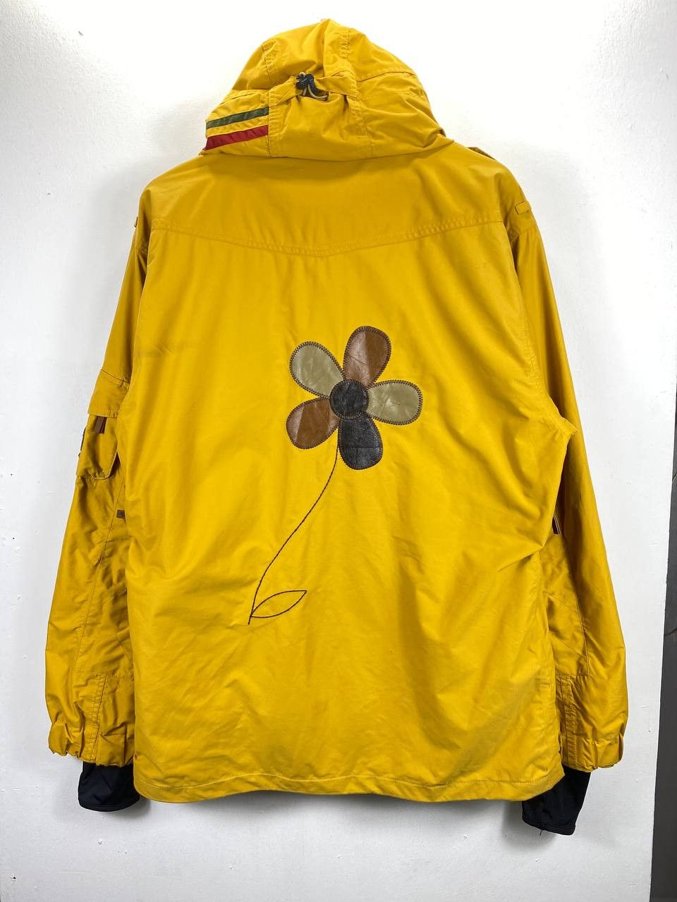 Japanese Brand negril japanese brand snowboarding jacket nice design Size US L / EU 52-54 / 3 - 12 Thumbnail