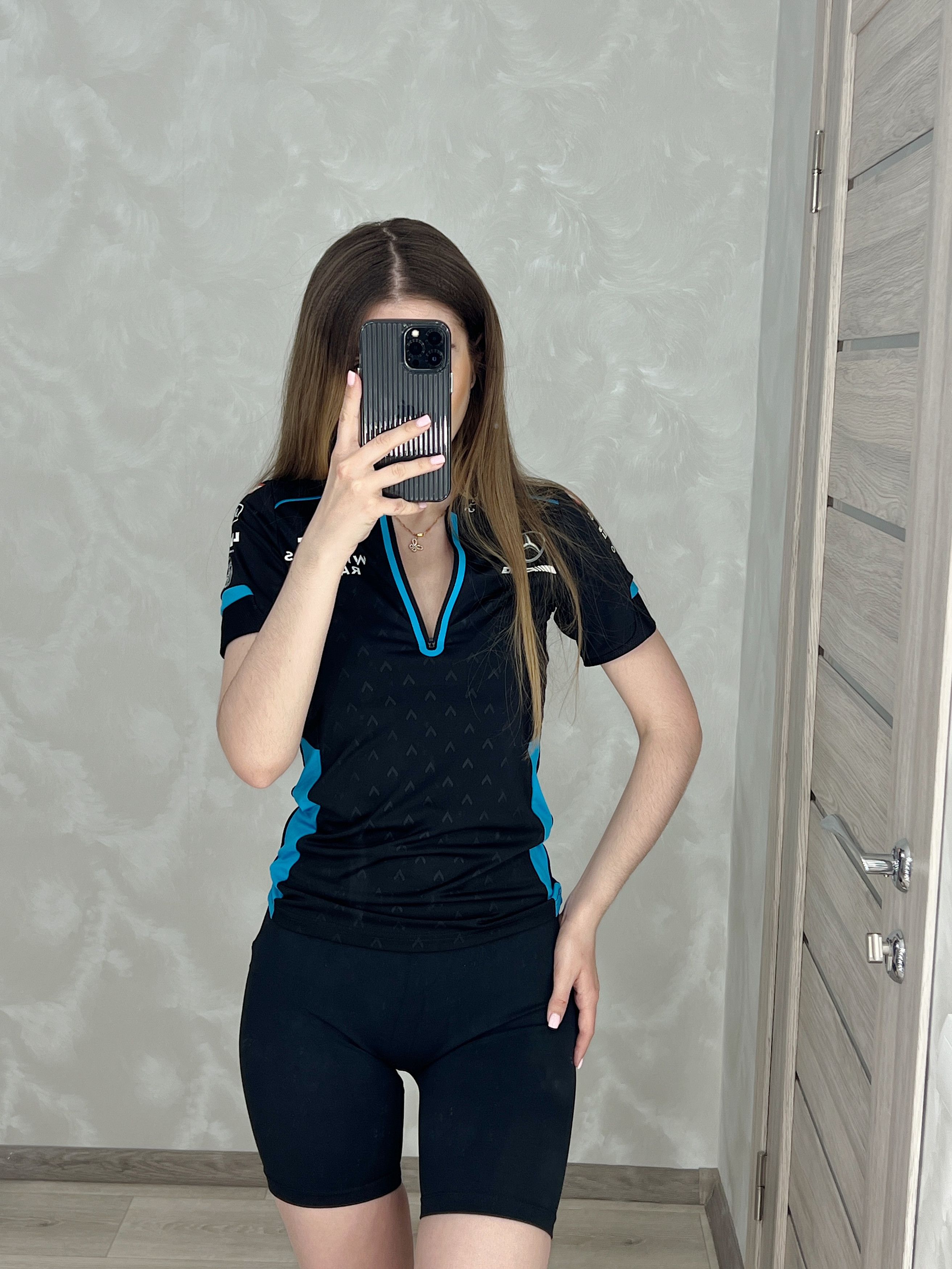 Formula 1 × Rokit AMG Mercedes-Benz Bogarts F1 Rokit Williams T-Shirt Woman Size M / US 6-8 / IT 42-44 - 5 Thumbnail