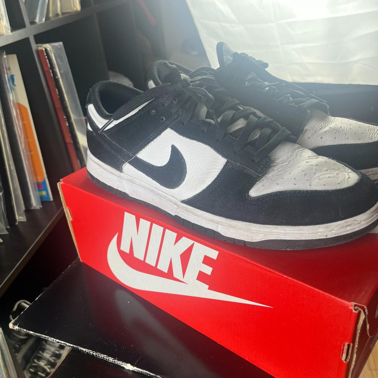 Nike Nike Panda Black White Dunk Low Retro SE 11.5 Size US 11.5 / EU 44-45 - 4 Thumbnail