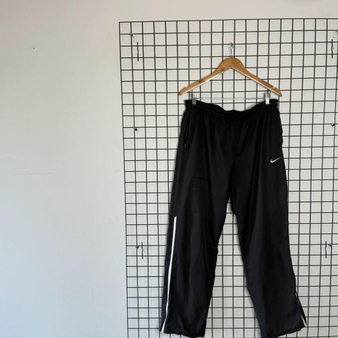 Nike Nike Trackpants Bottoms Black Grey Size US 34 / EU 50 - 2 Thumbnail