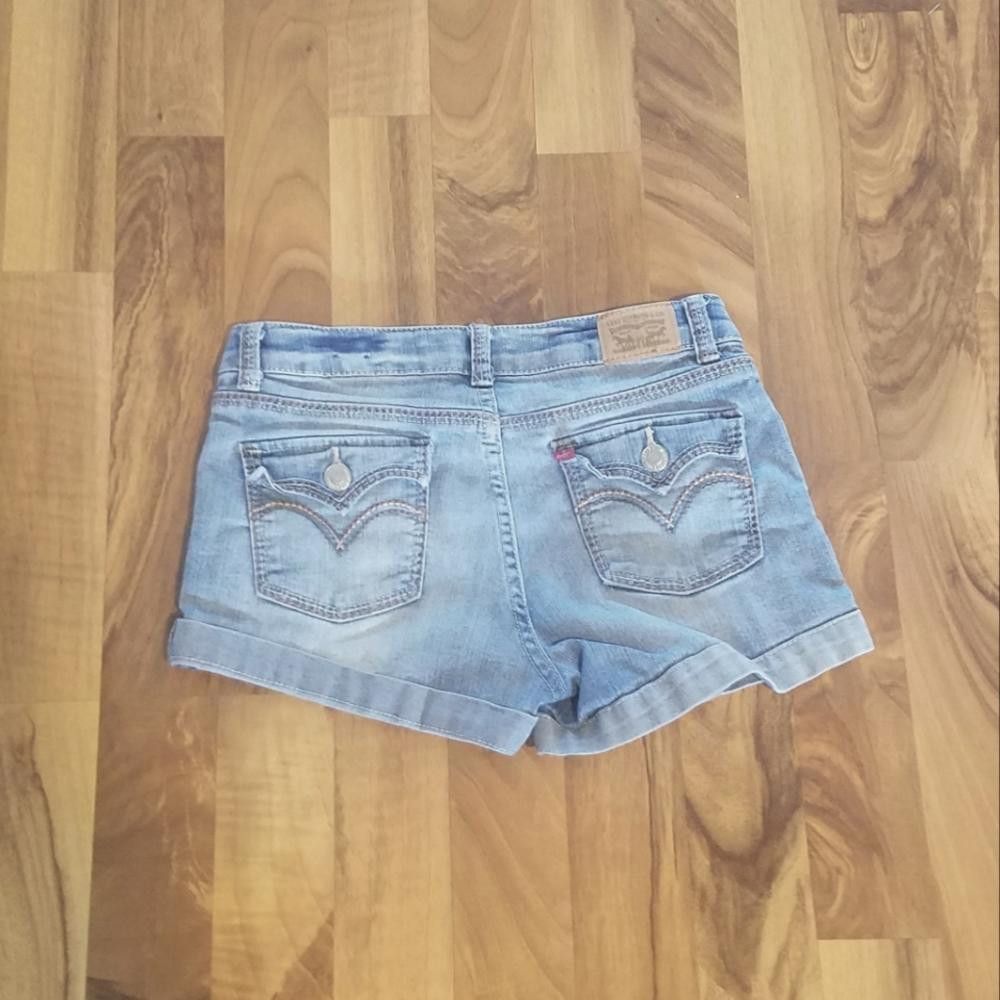 Levi's Levi's Shorty Short Size 14 Size US 26 / EU 42 - 1 Thumbnail